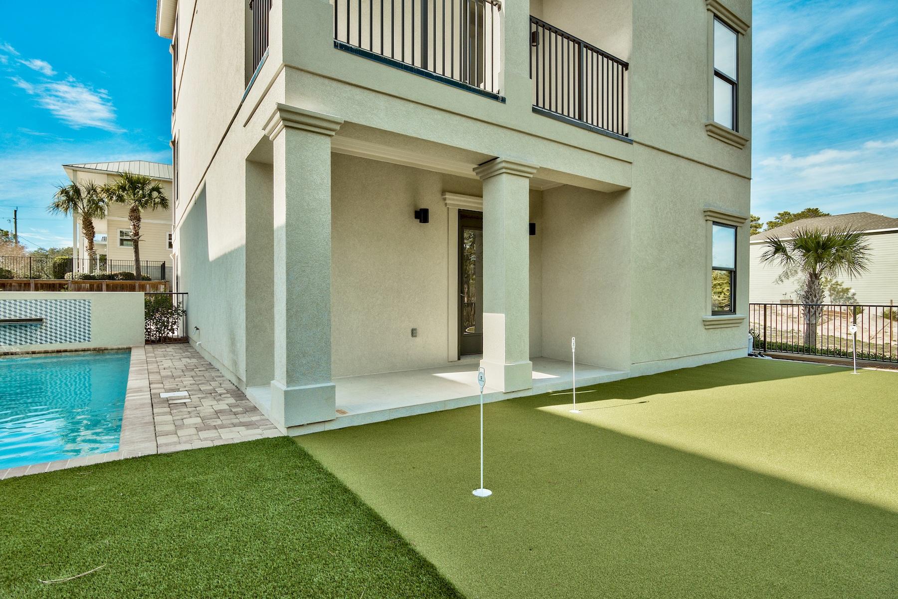 BEACH HIGHLANDS - Residential