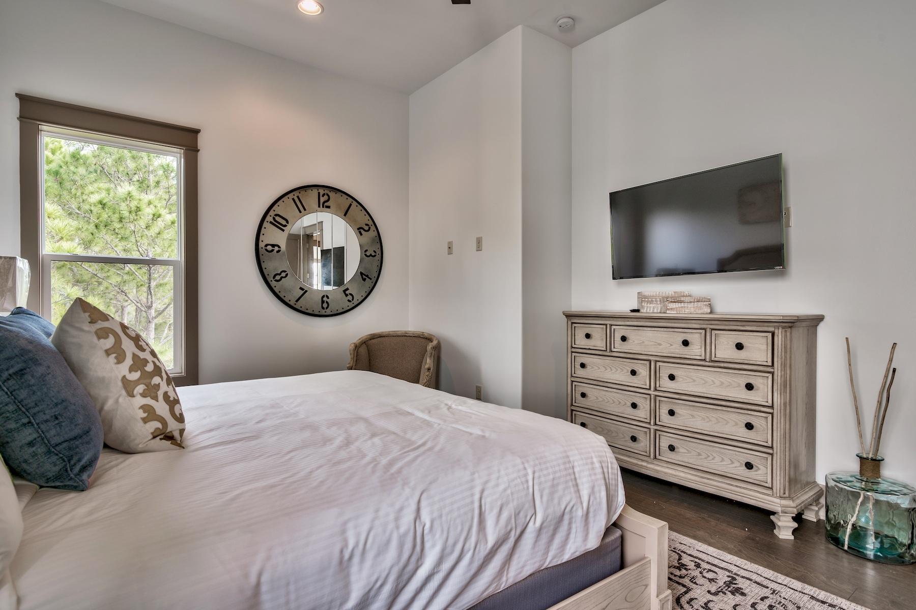 BEACH HIGHLANDS - Residential