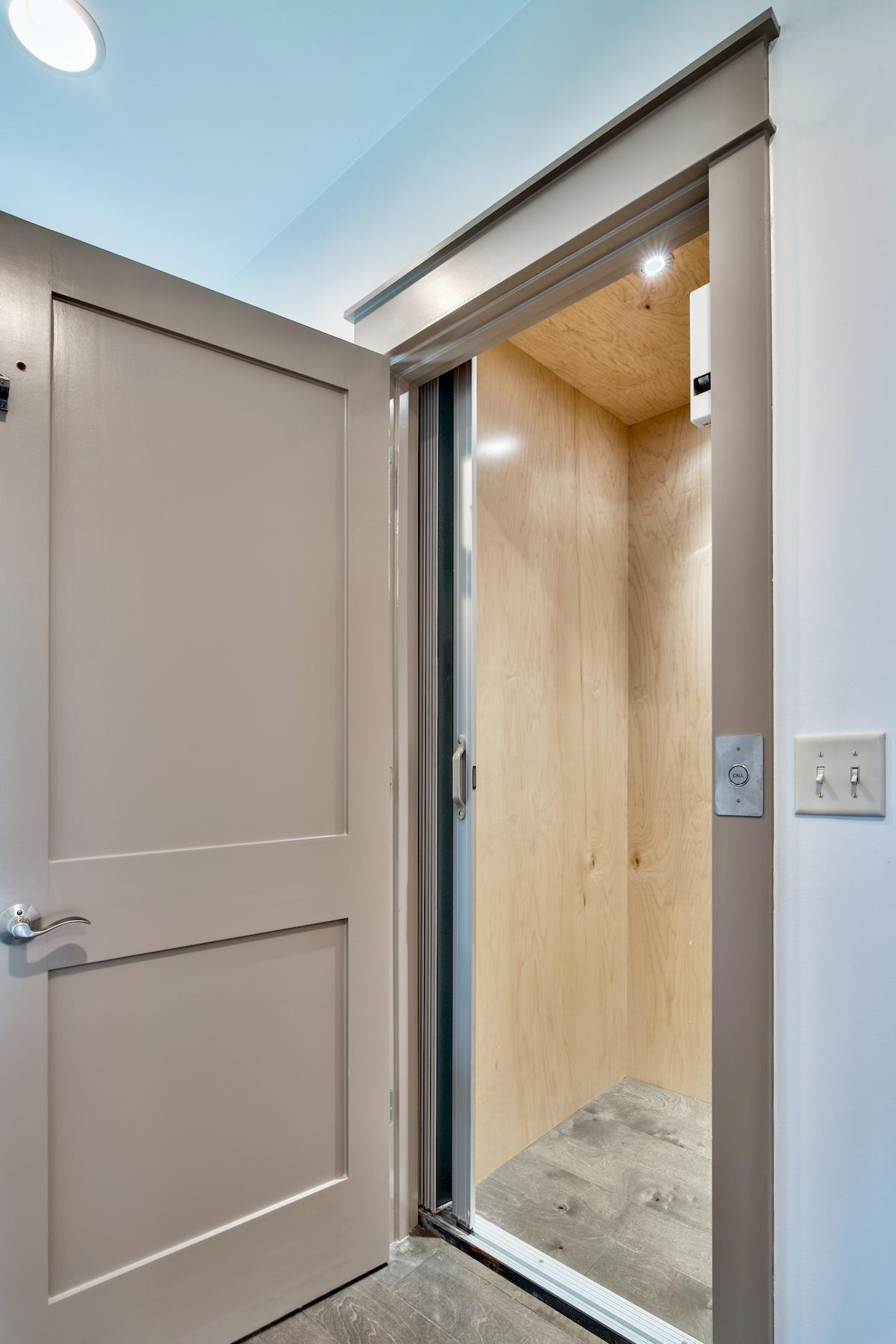 BEACH HIGHLANDS - Residential