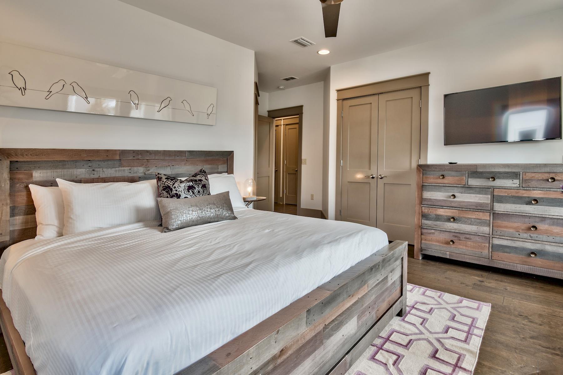 BEACH HIGHLANDS - Residential