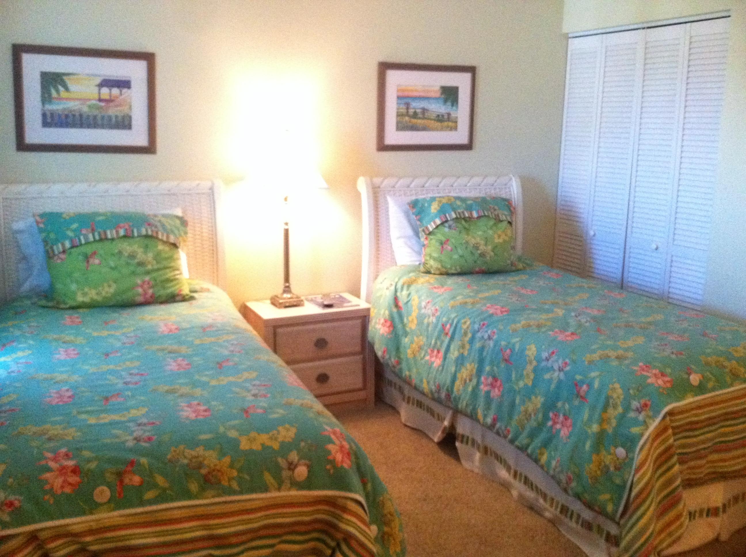 EMERALD ISLE - Residential