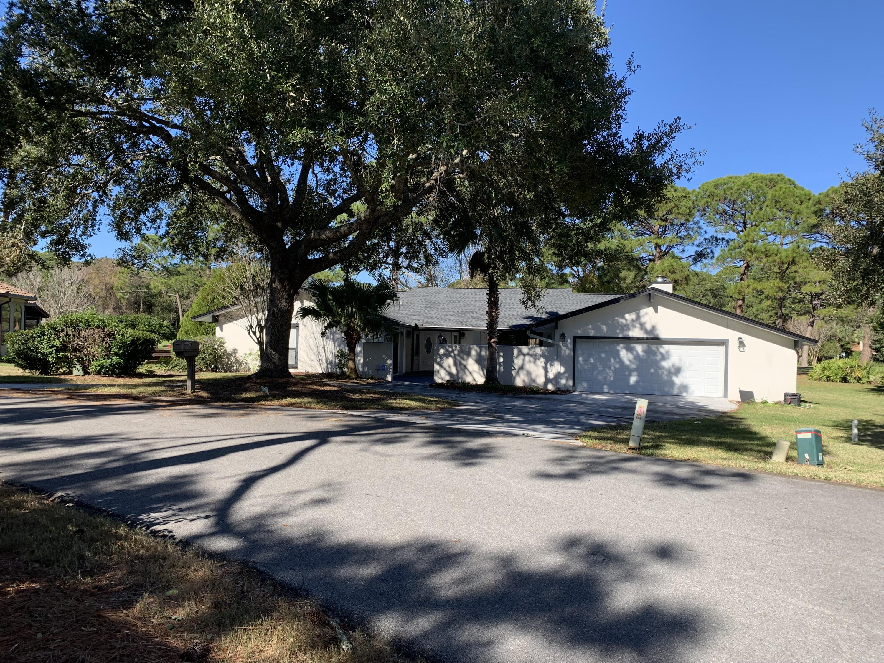 GOLF VIEW - Residential