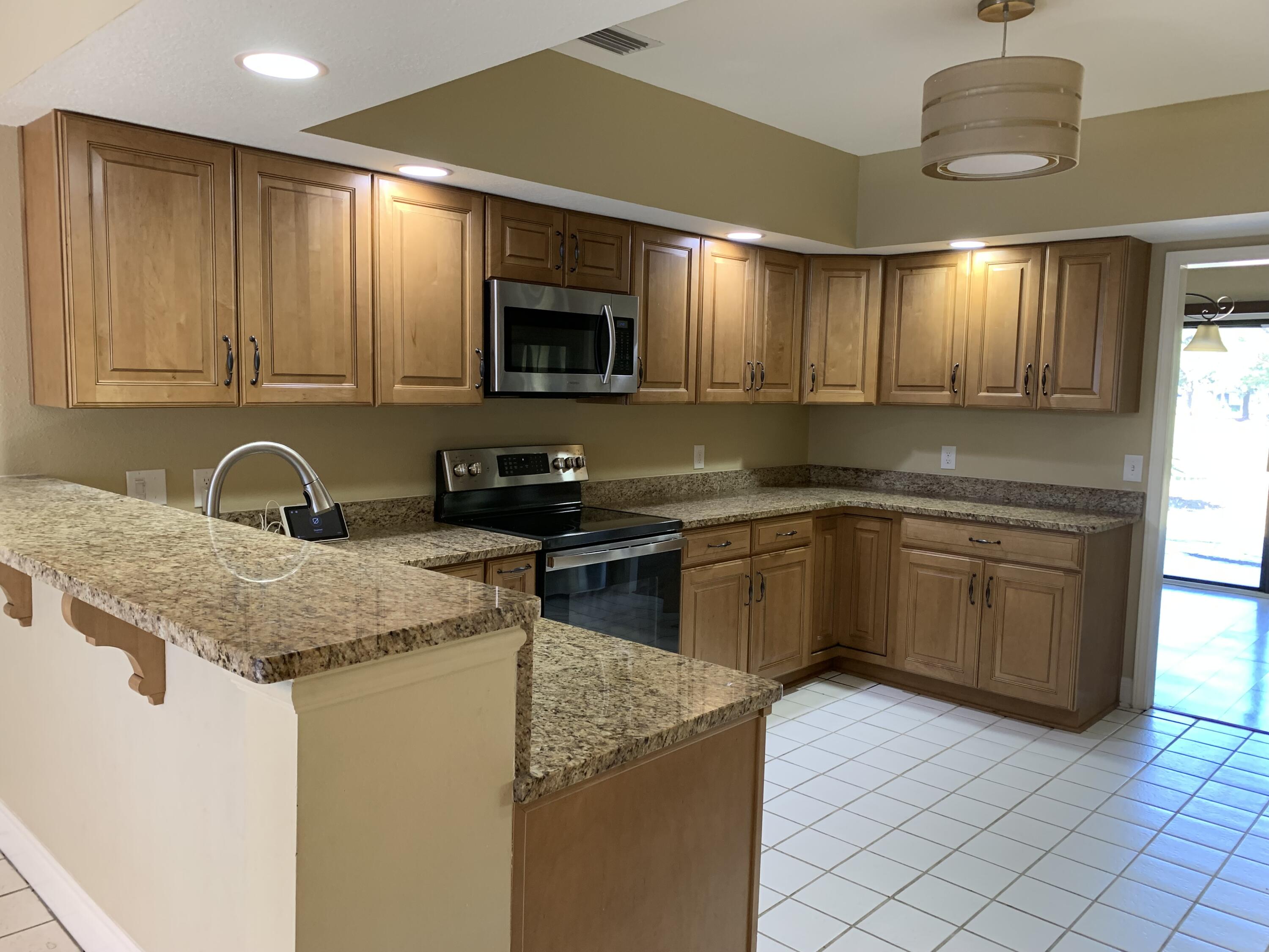 GOLF VIEW - Residential