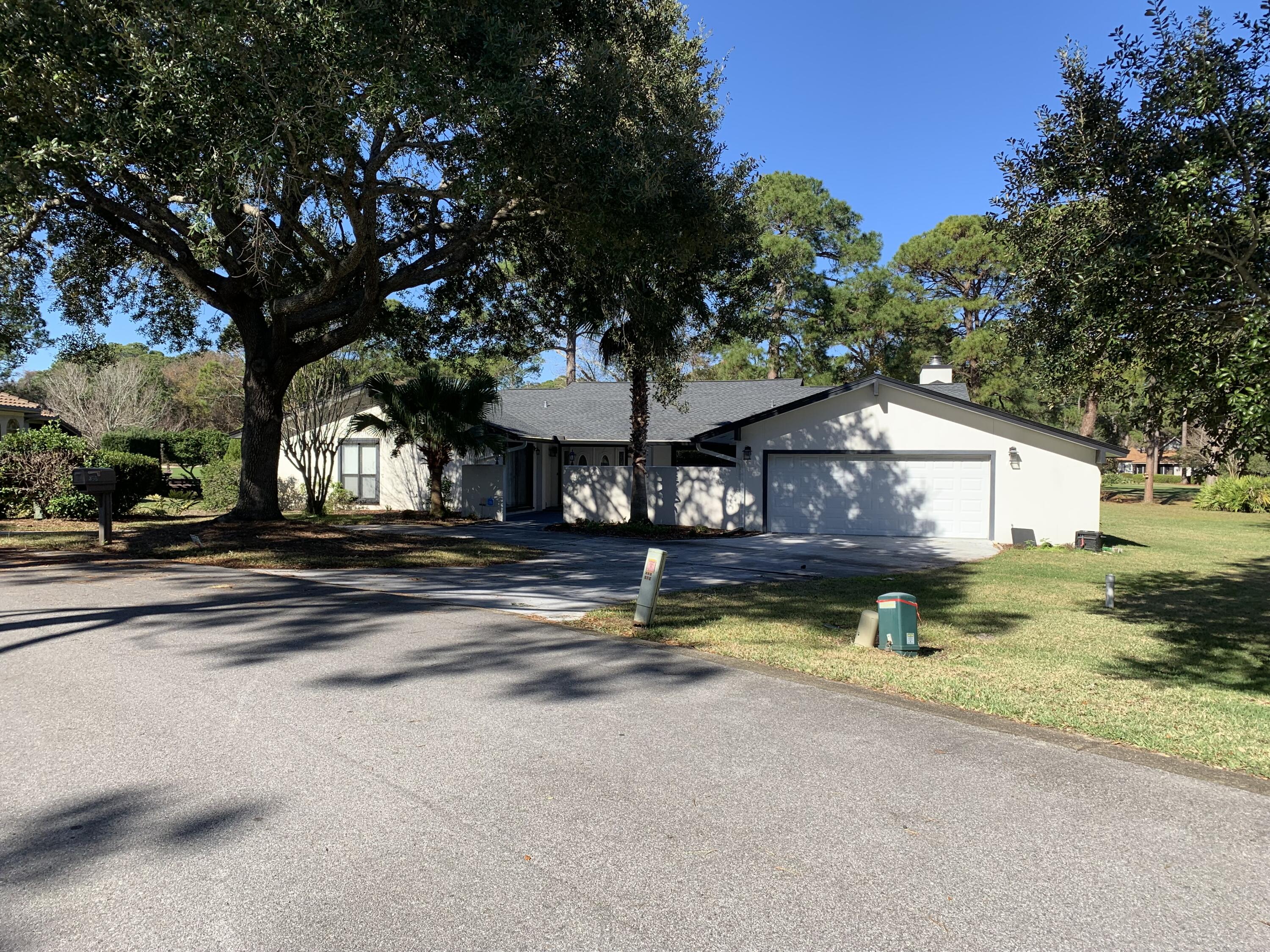 GOLF VIEW - Residential