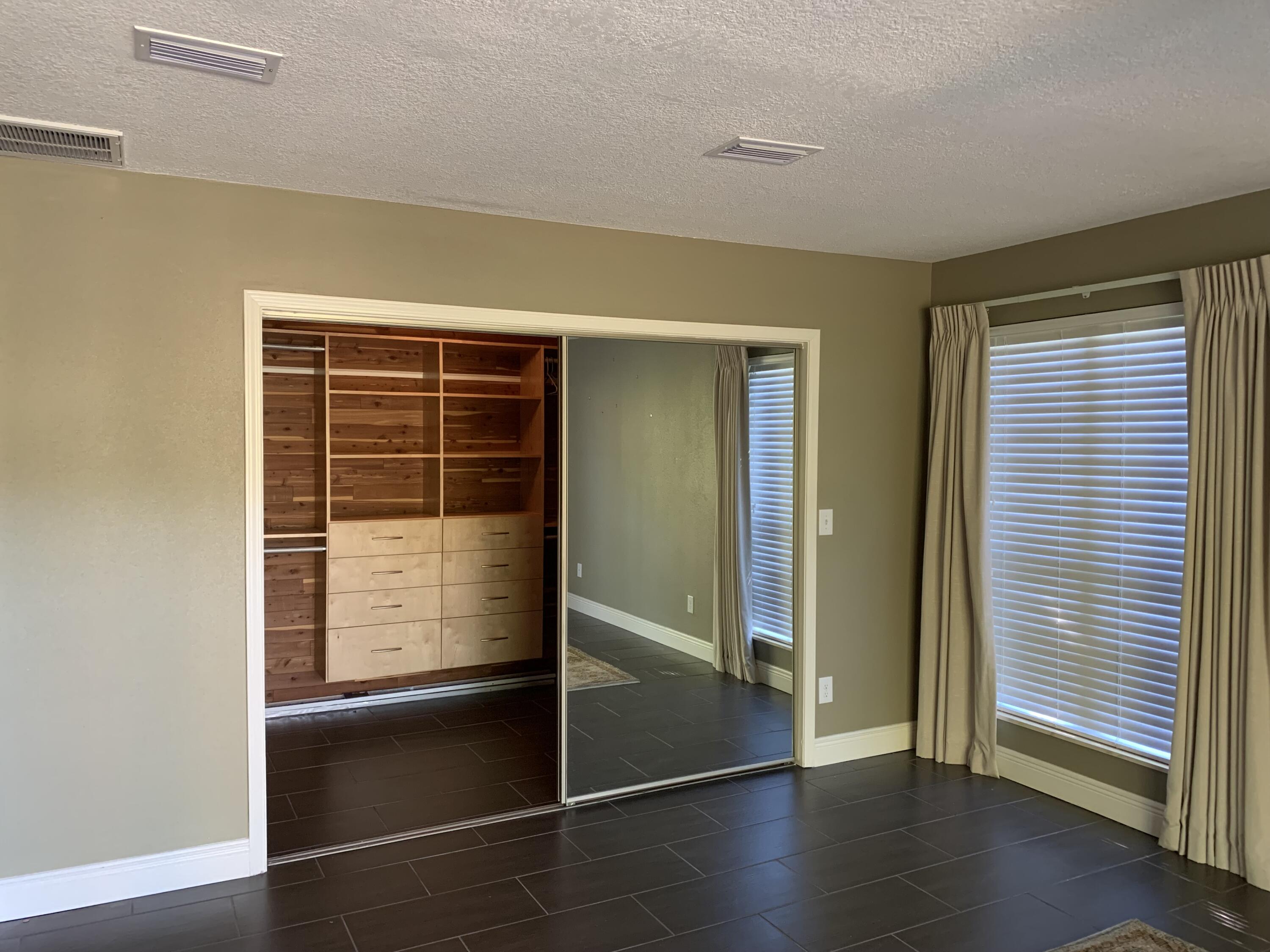 GOLF VIEW - Residential