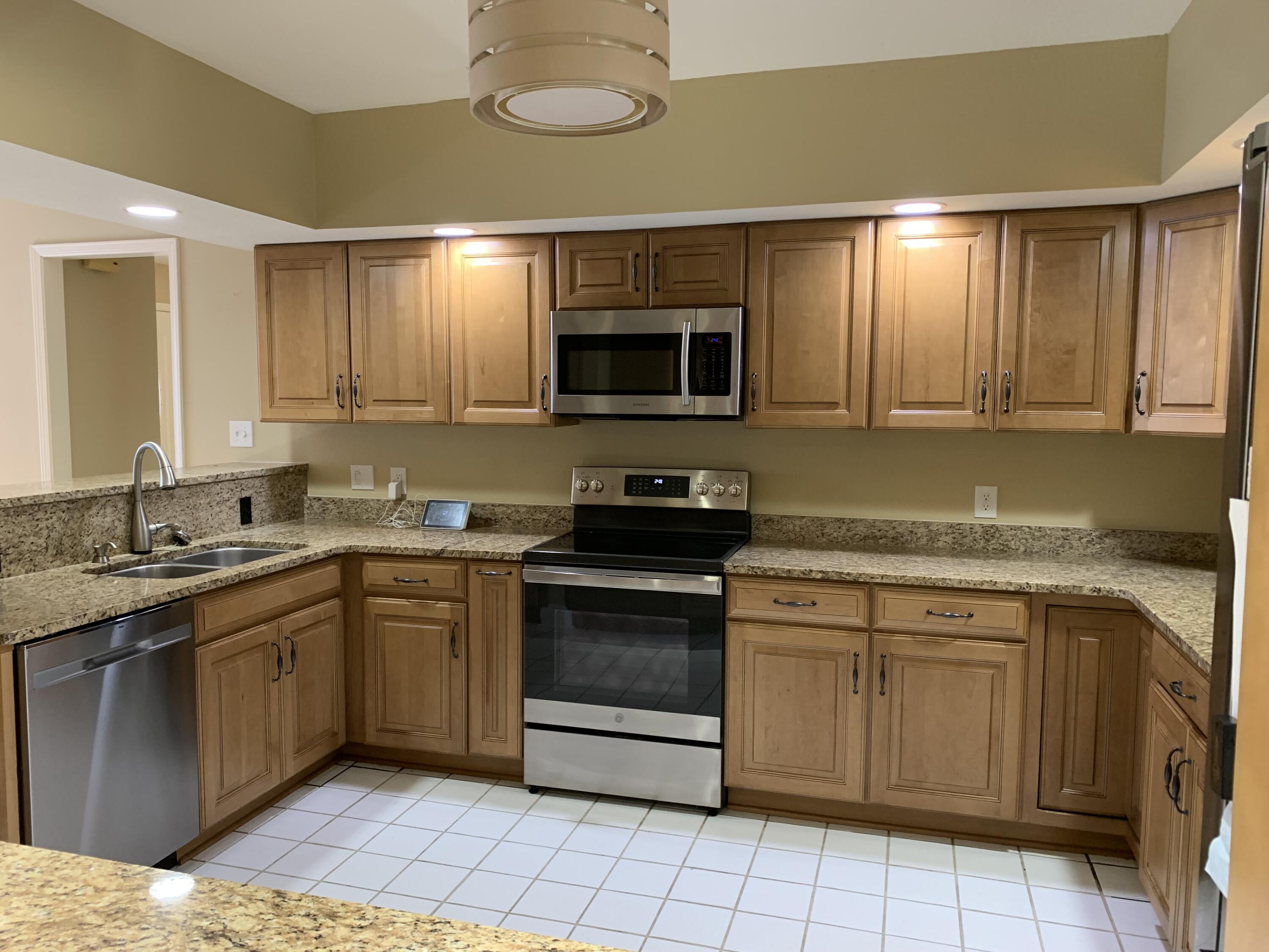 GOLF VIEW - Residential