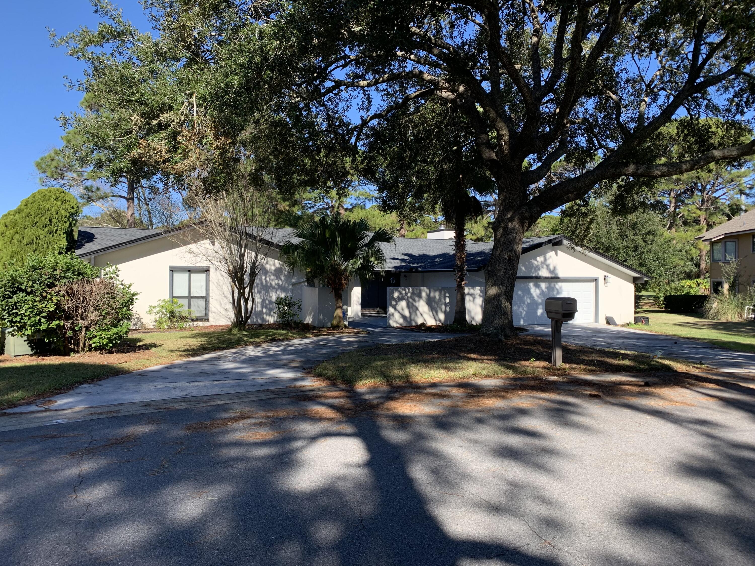 GOLF VIEW - Residential