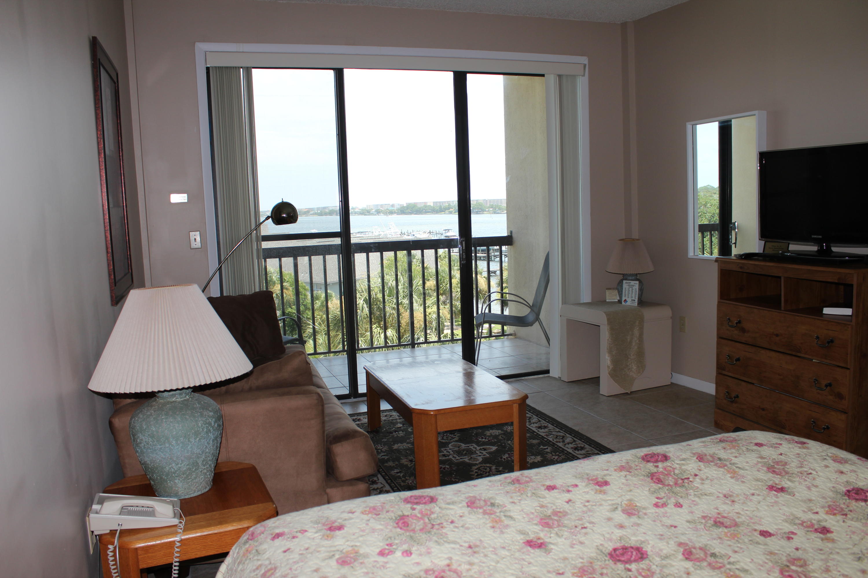 PIRATES BAY PH 1 - Residential