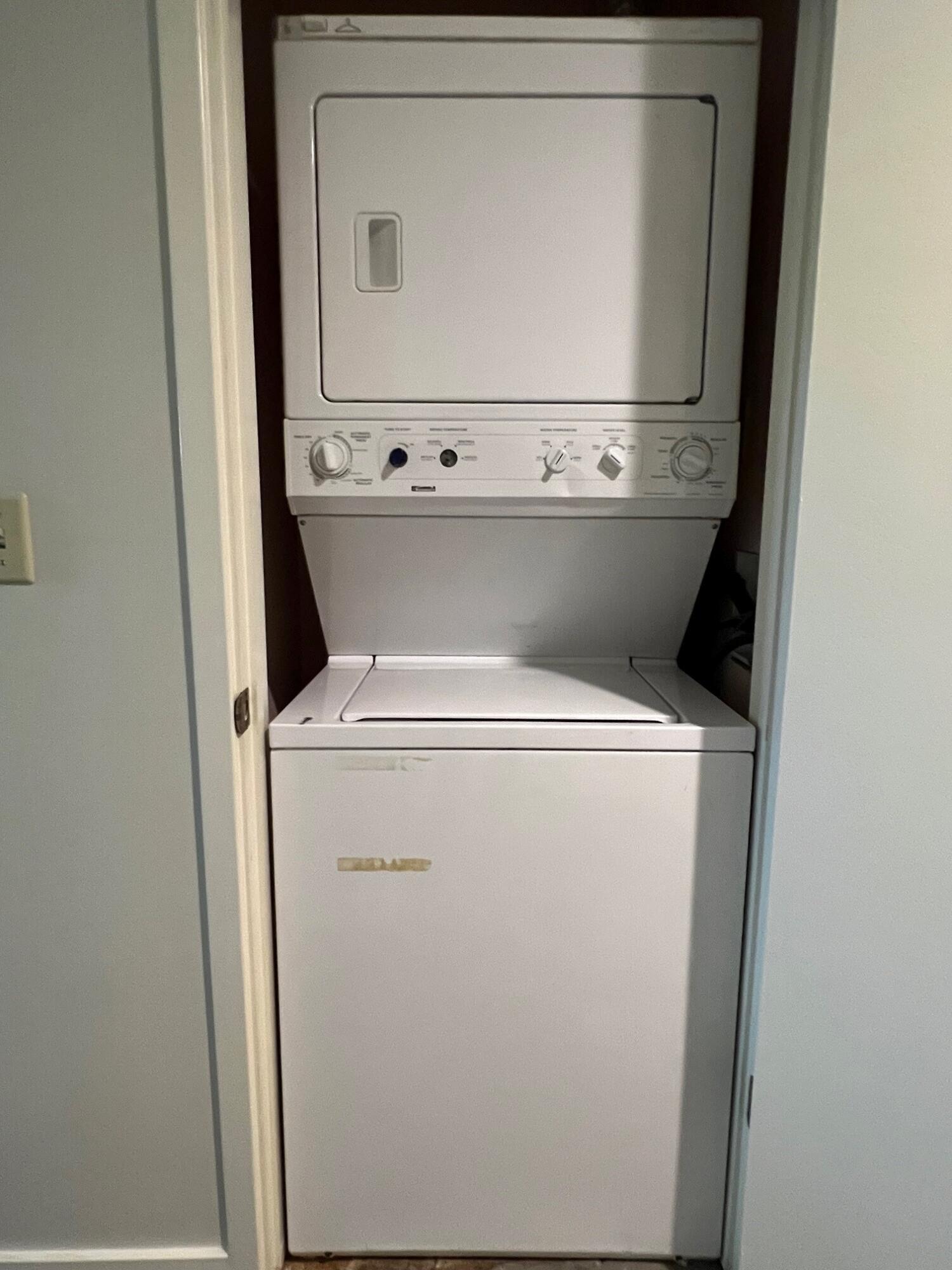 BEACHWALK VILLAS PH 04 - Residential Lease