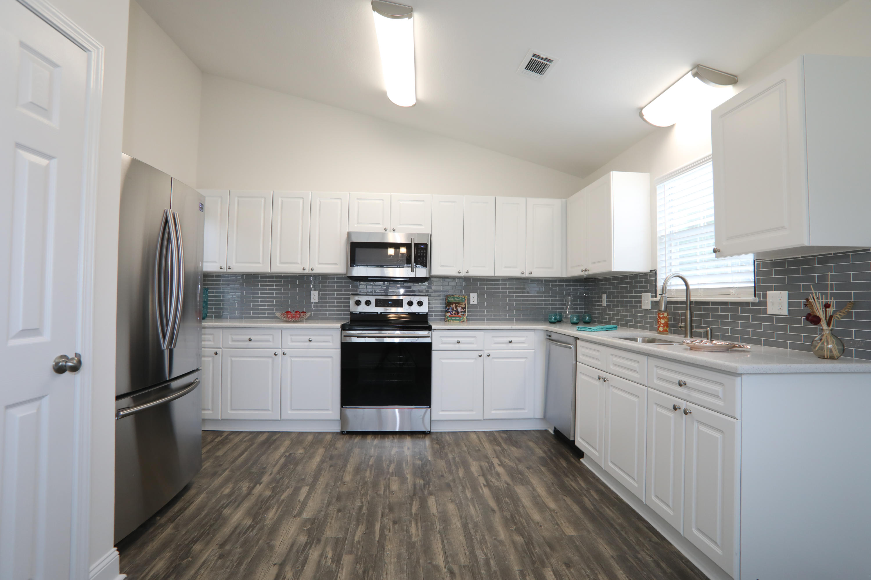 HIDDEN HARBOR ESTATES - Residential