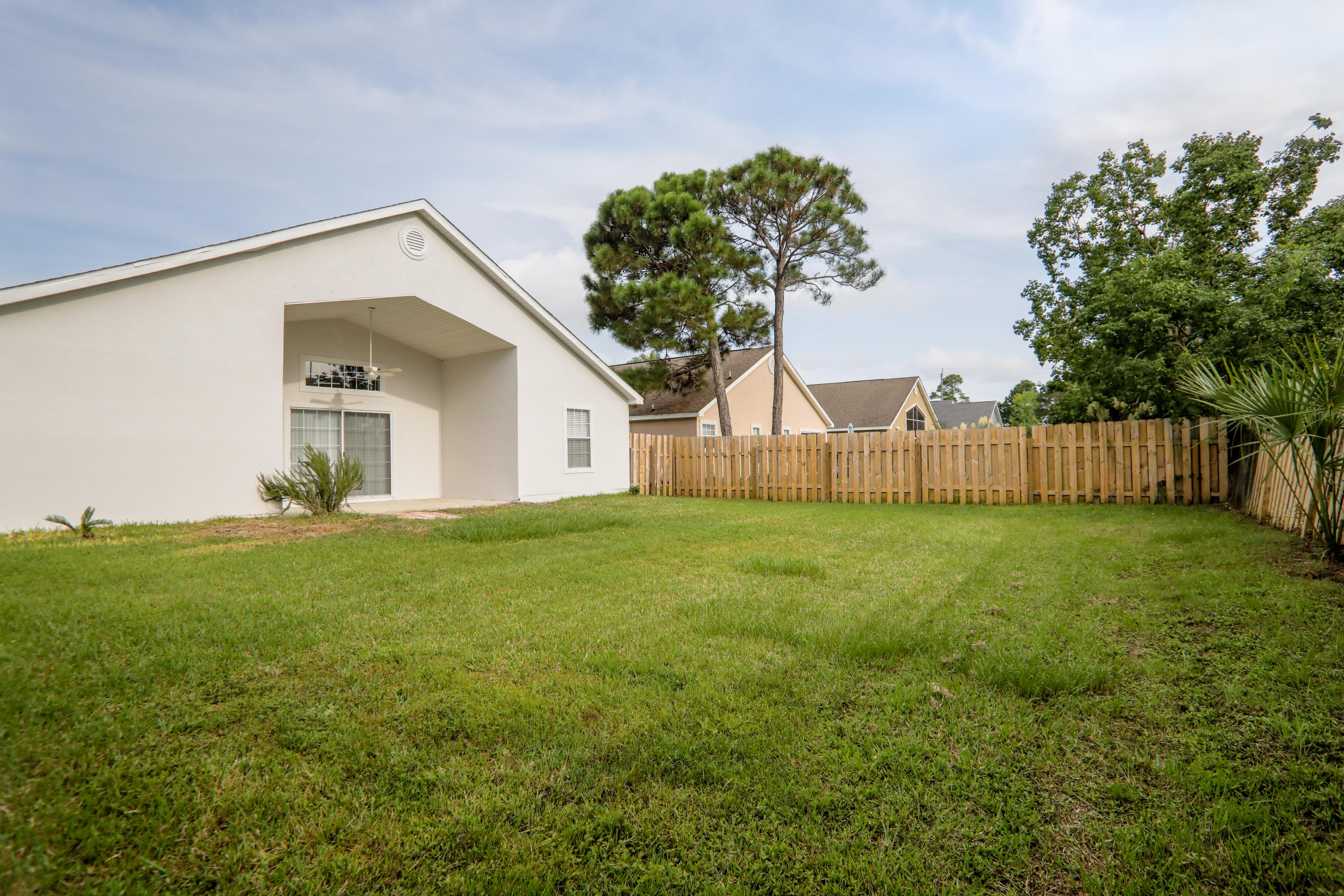 HIDDEN HARBOR ESTATES - Residential