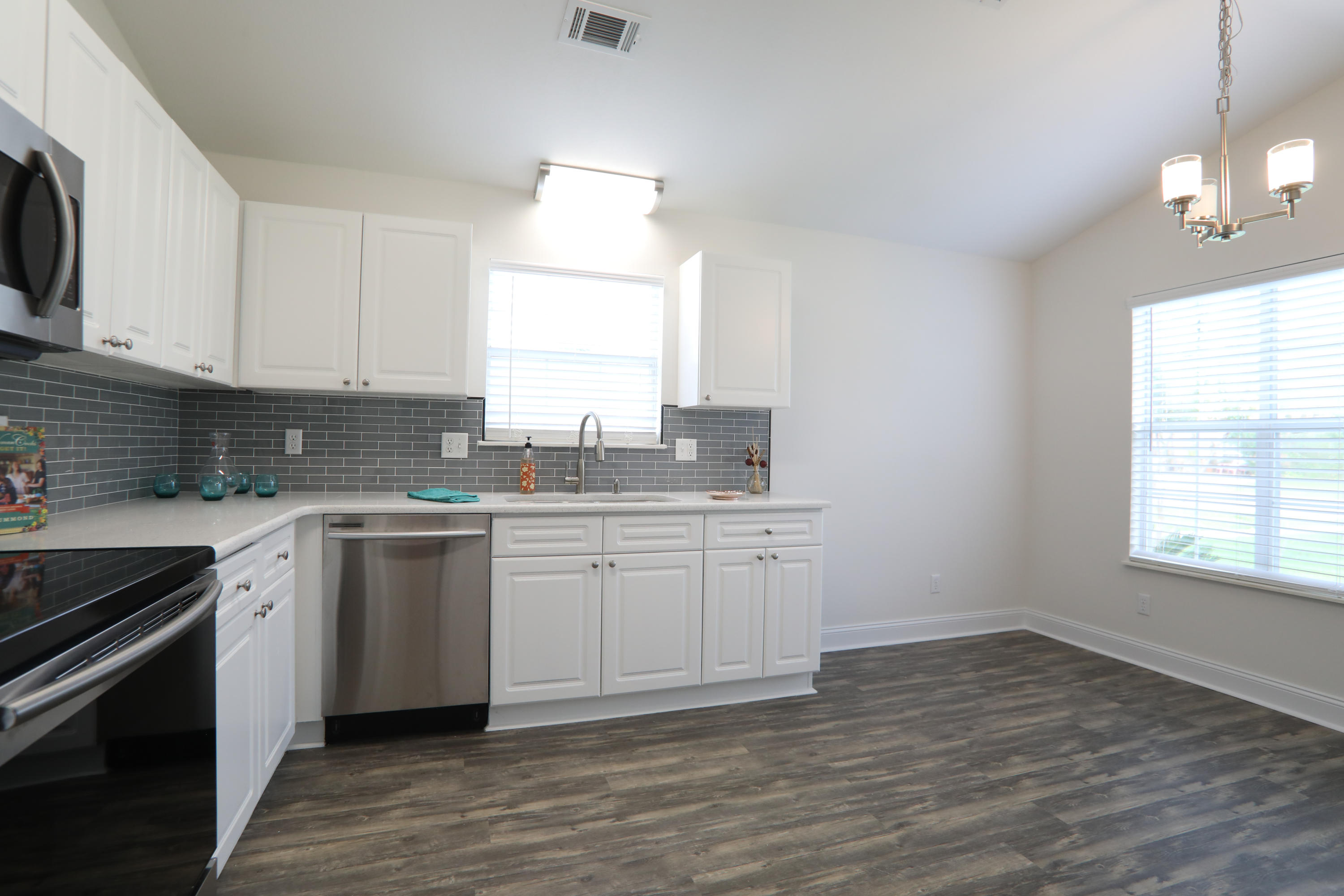 HIDDEN HARBOR ESTATES - Residential