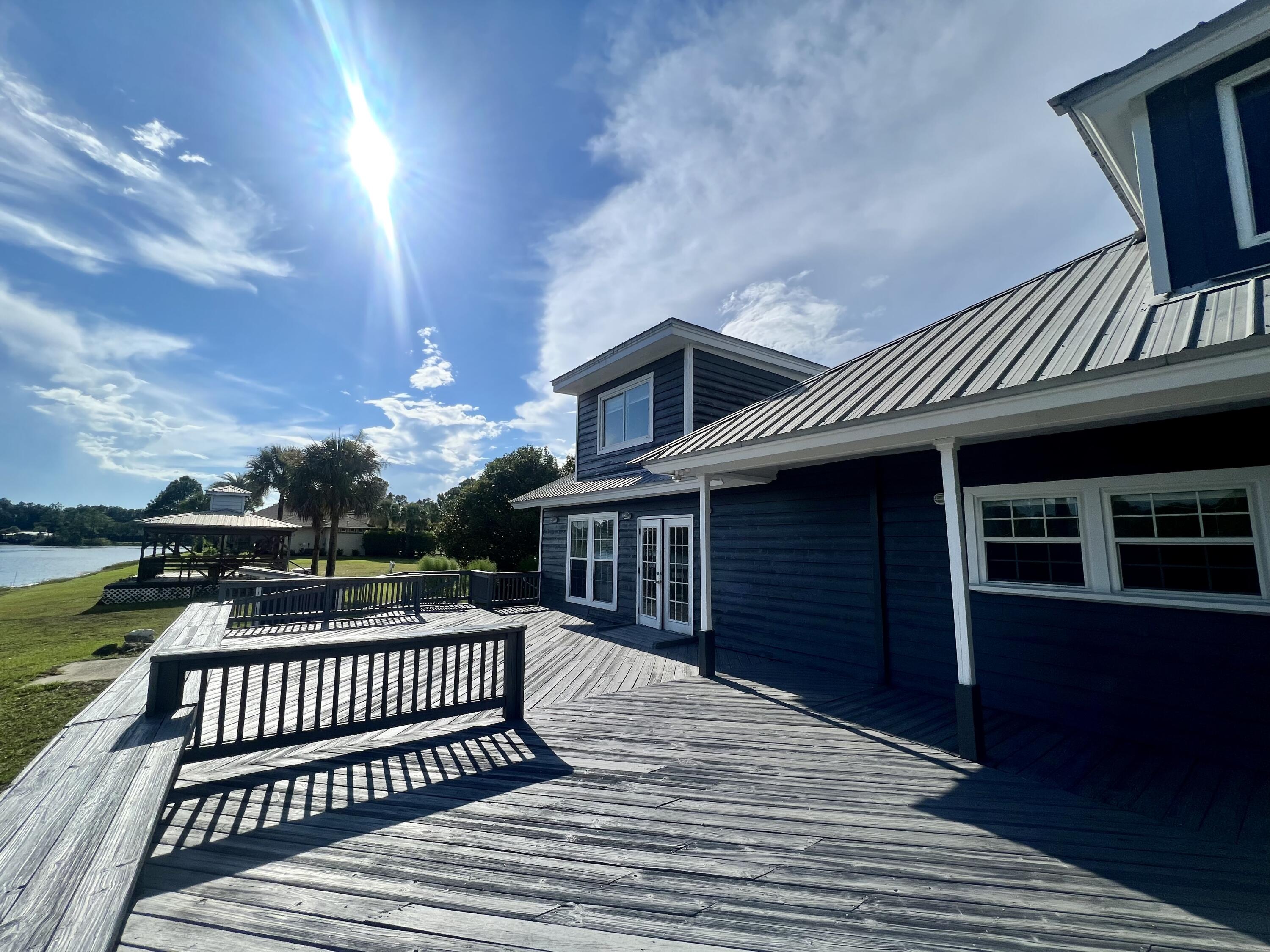 SHORTLINE LAKE ESTATES - Residential