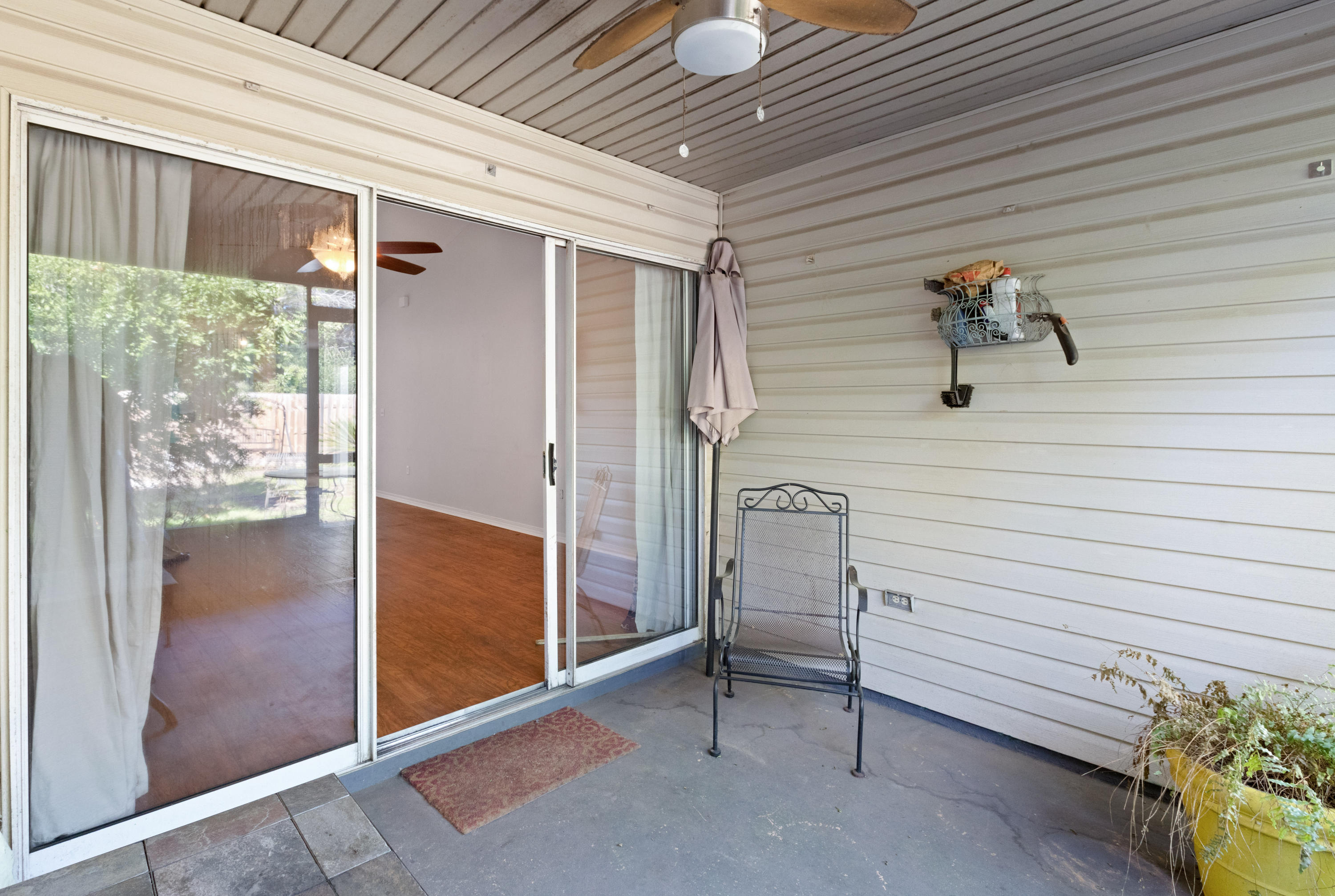 ESCADA - Residential