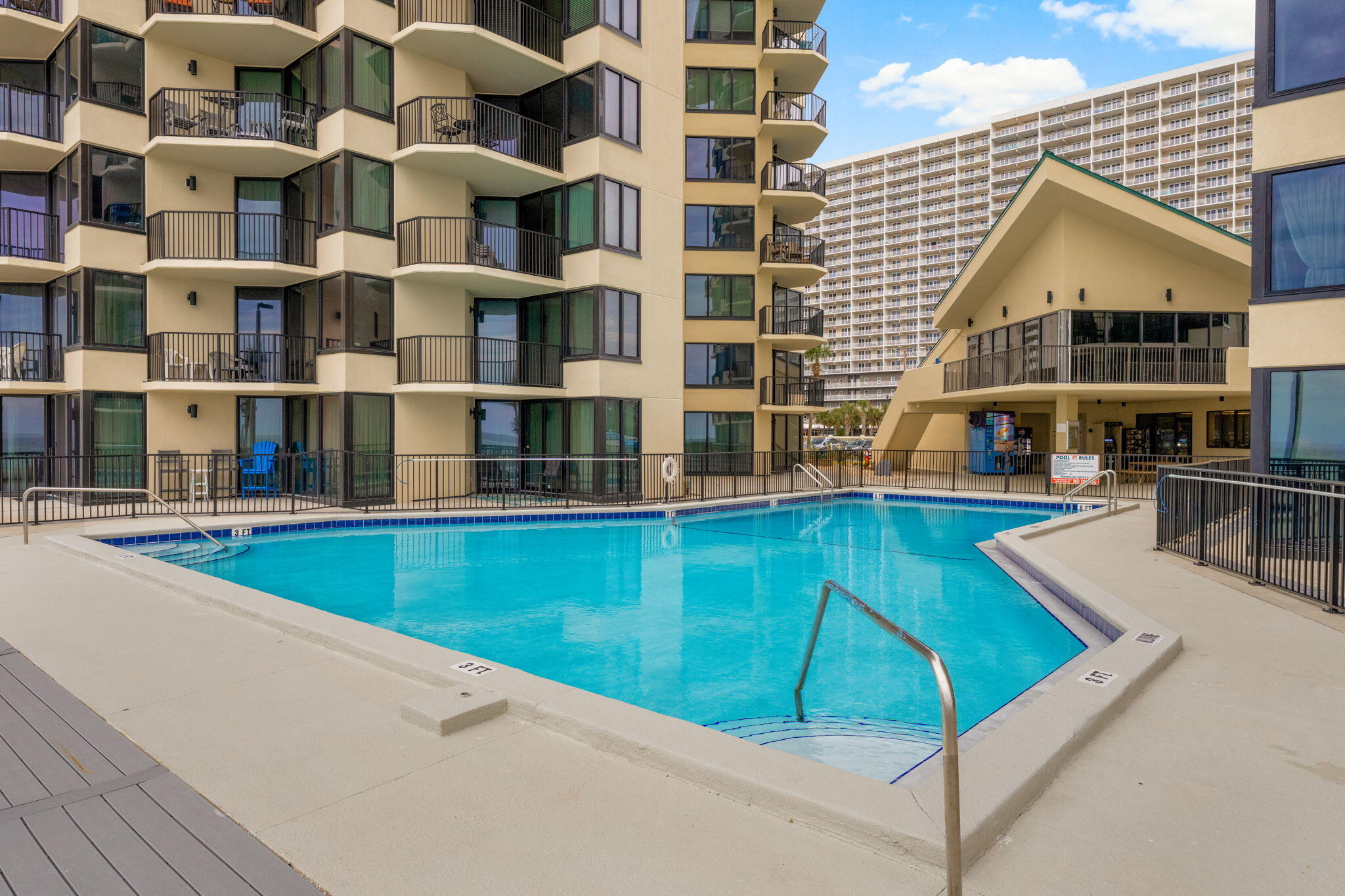 SUNBIRD CONDO - Residential