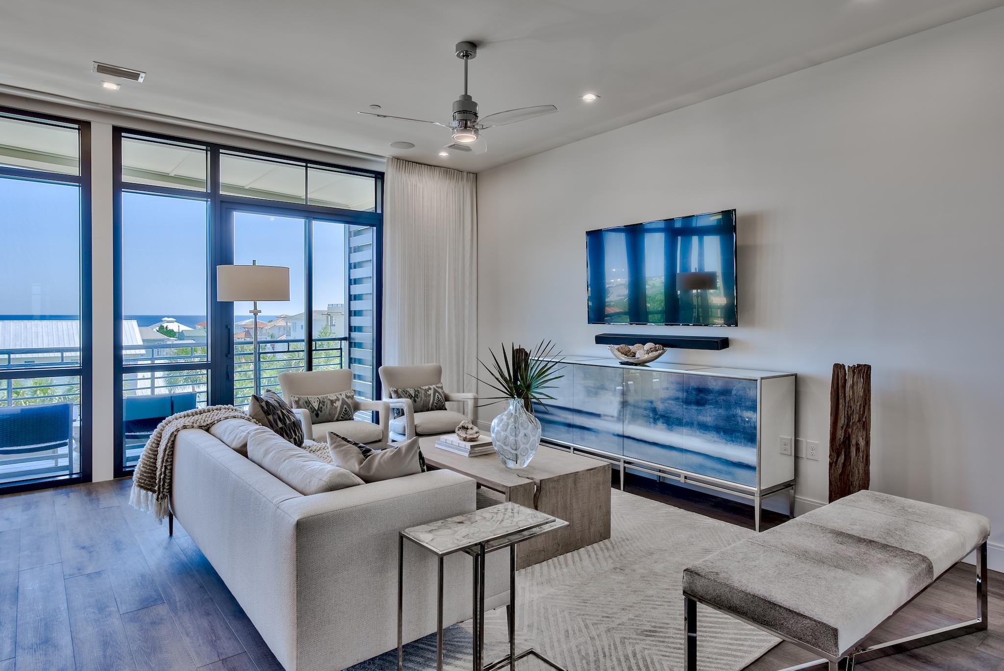 CREST DEVELOPMENT - Residential