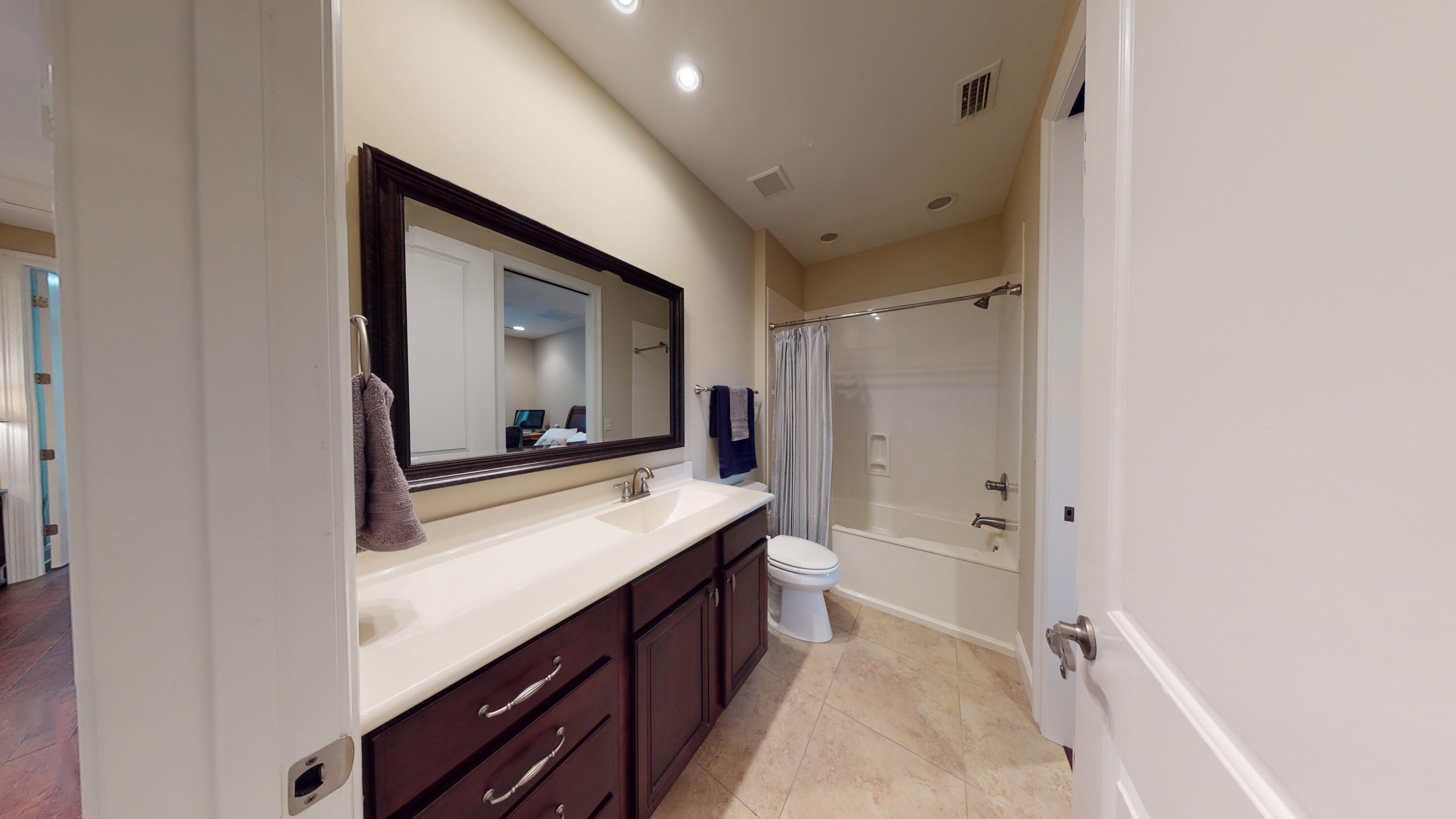THE STABLES AT ROCKY BAYOU - Residential