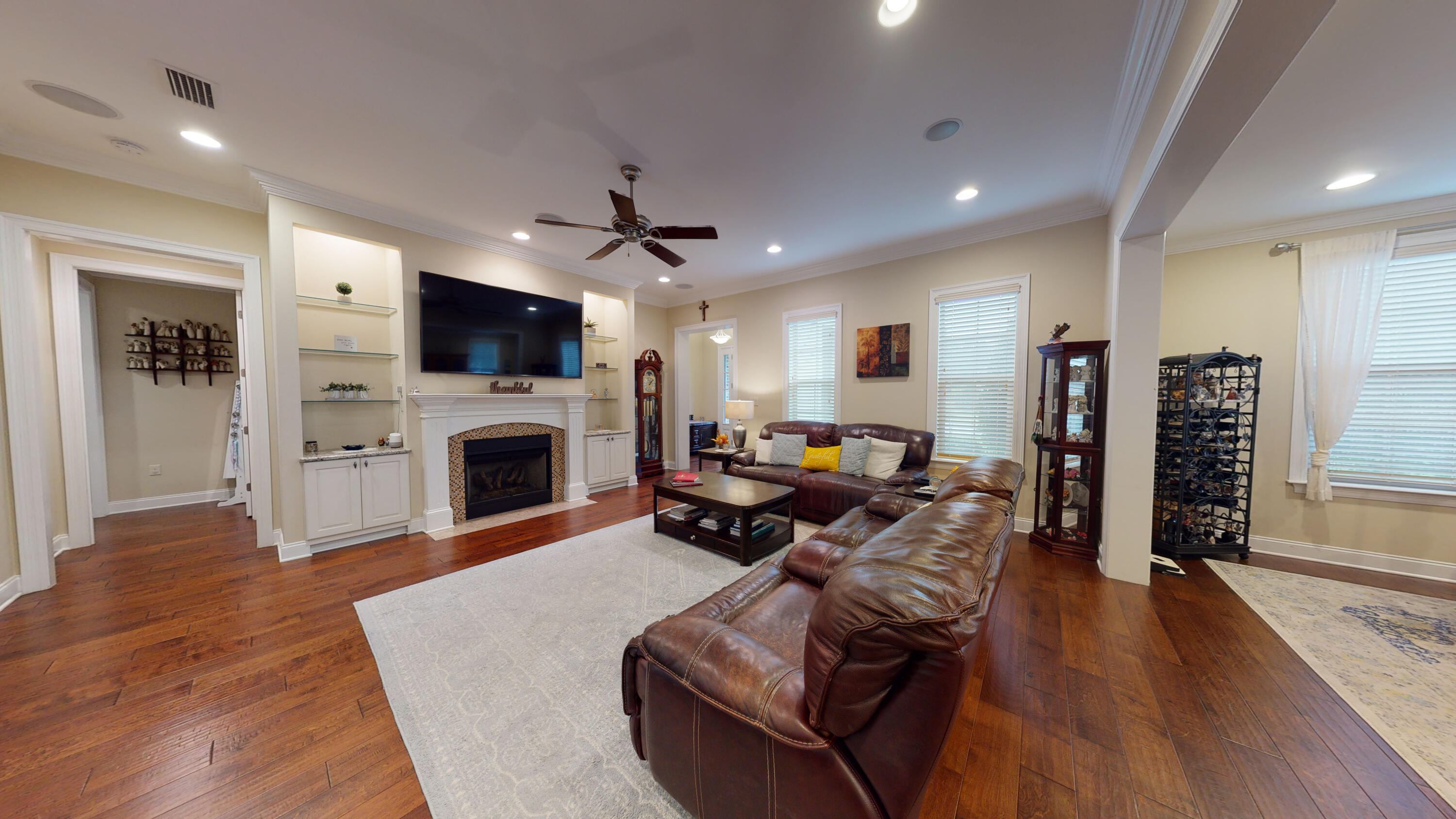 THE STABLES AT ROCKY BAYOU - Residential