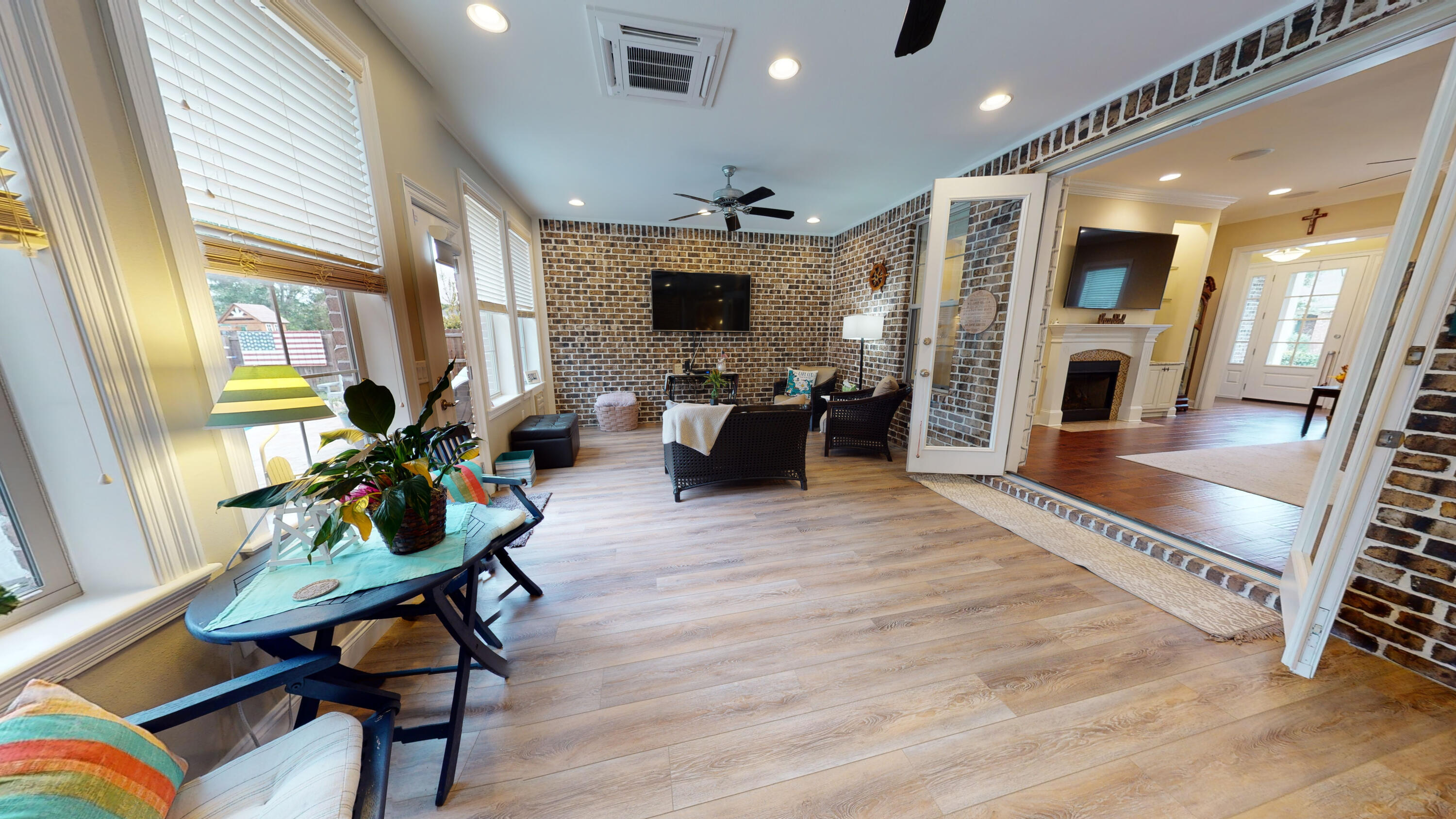 THE STABLES AT ROCKY BAYOU - Residential