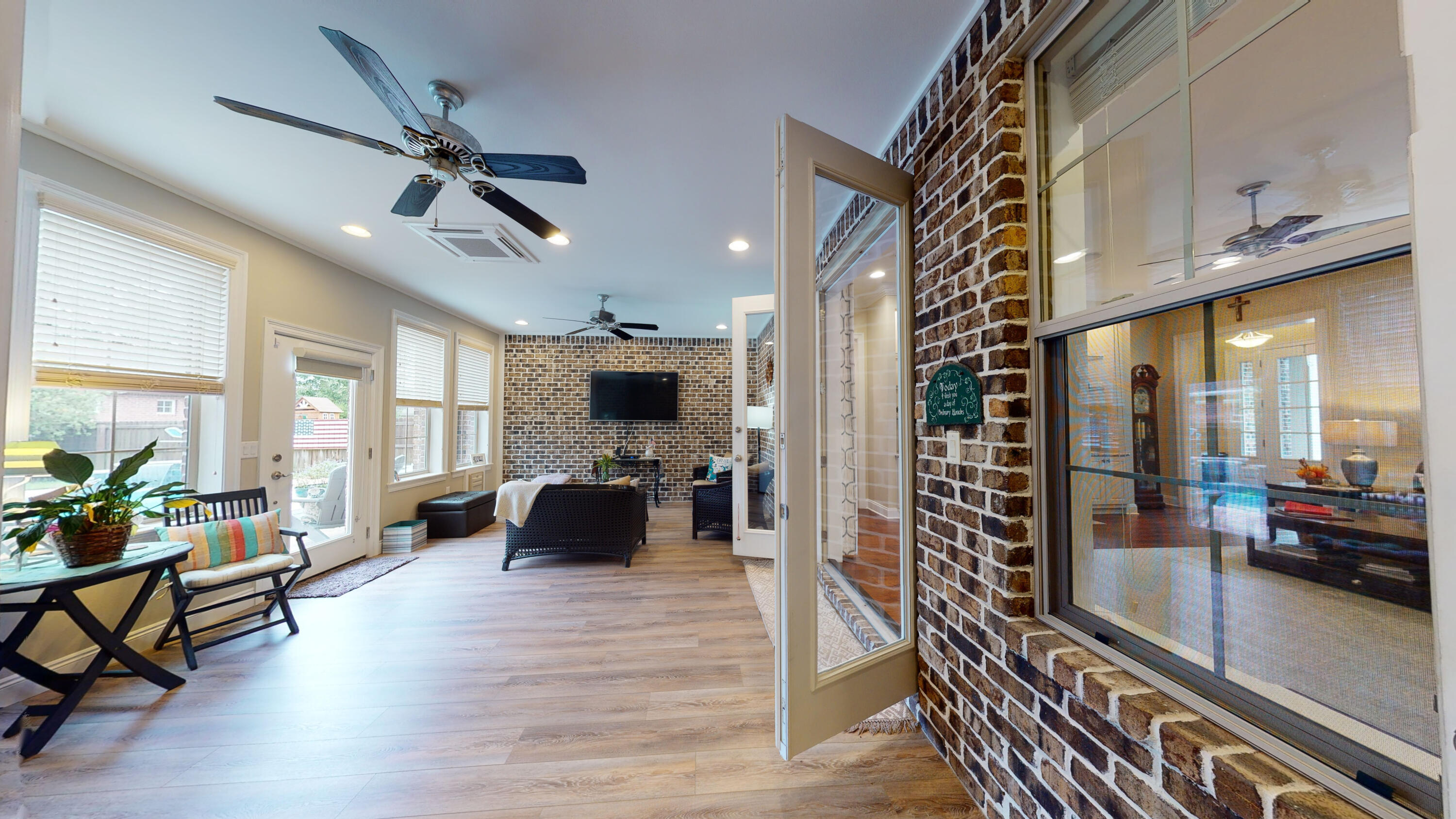 THE STABLES AT ROCKY BAYOU - Residential