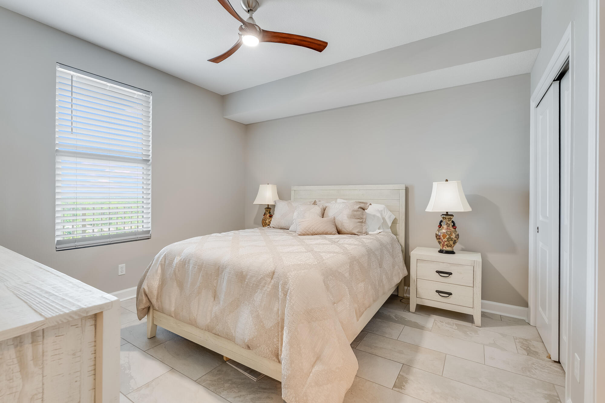GRANDVIEW EAST AT LONG BEACH - Residential