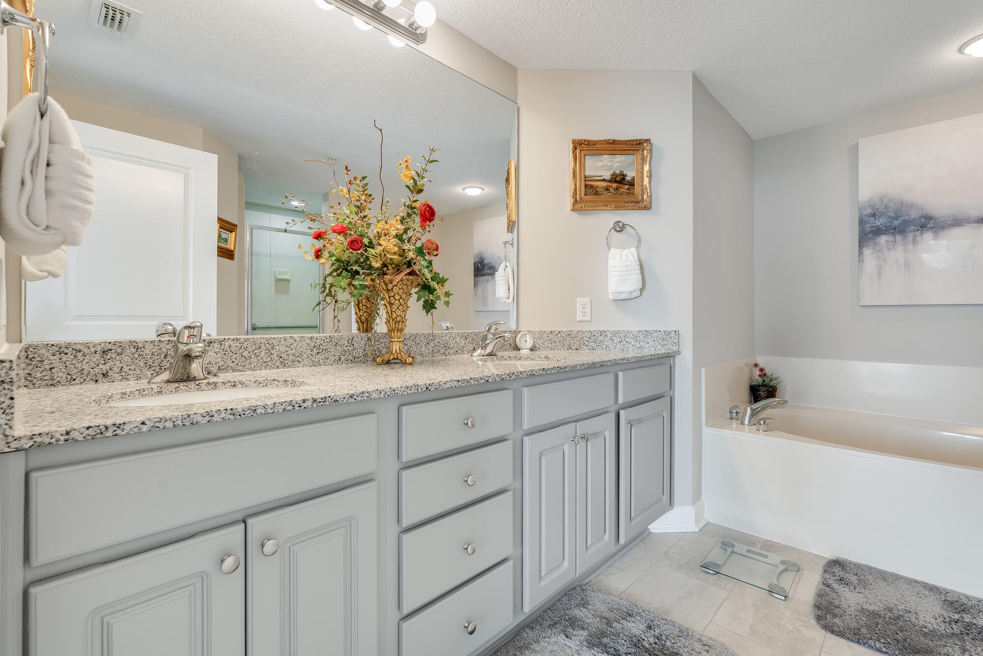 GRANDVIEW EAST AT LONG BEACH - Residential