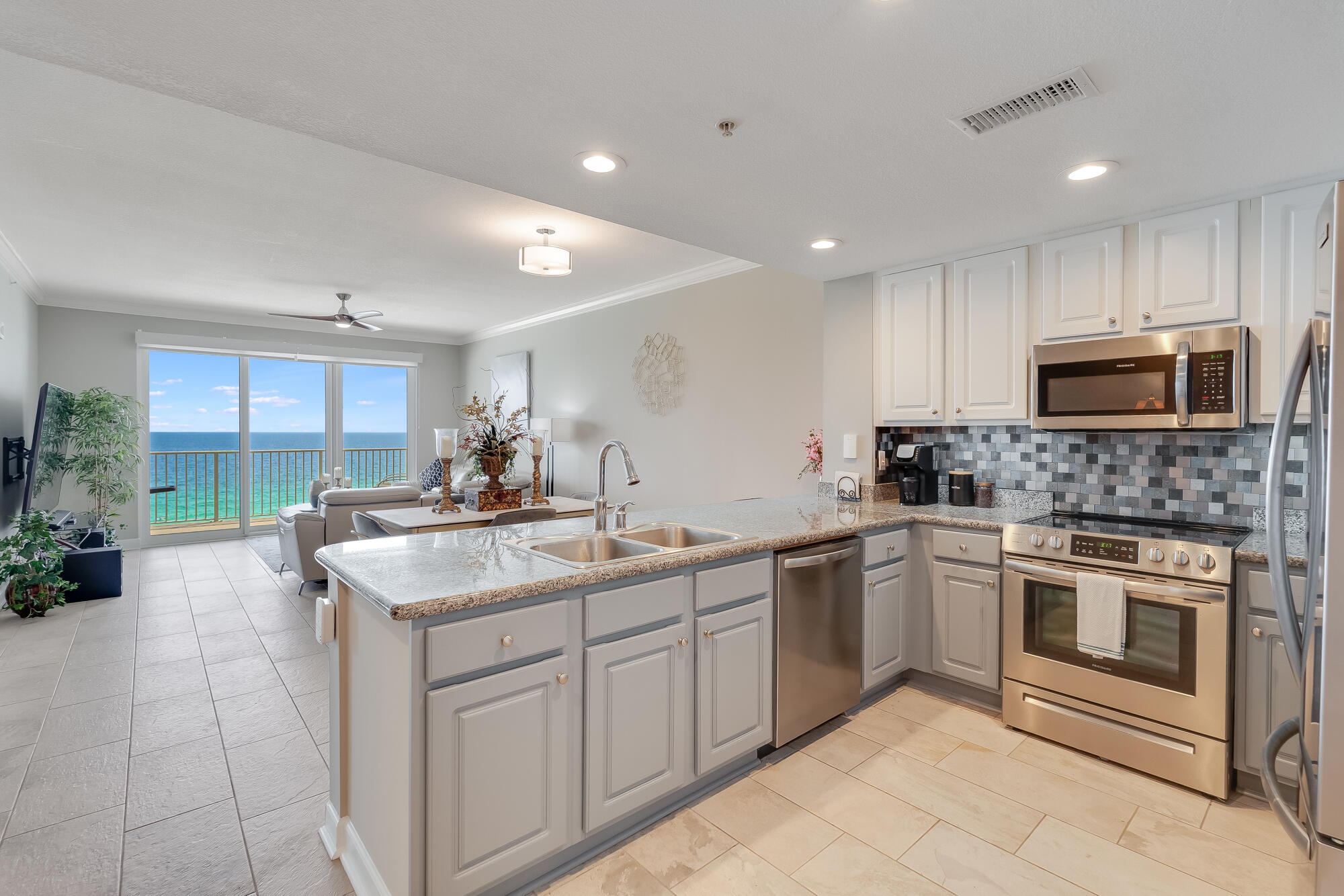 GRANDVIEW EAST AT LONG BEACH - Residential