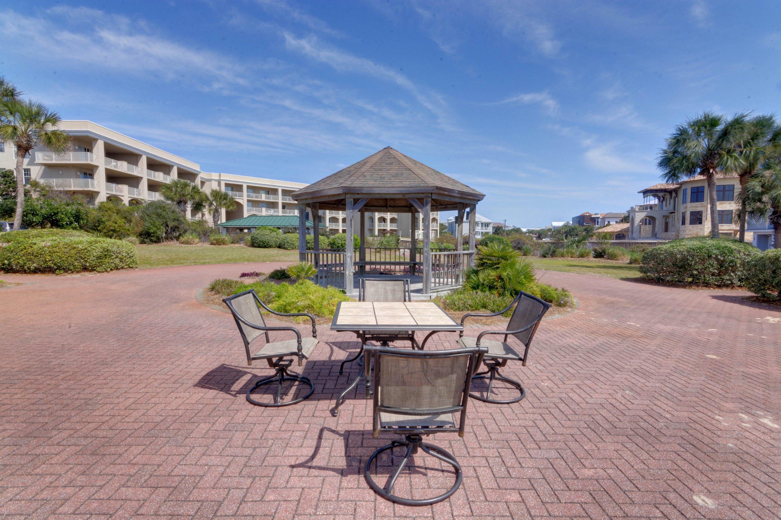 SEAHAUNTS - Residential