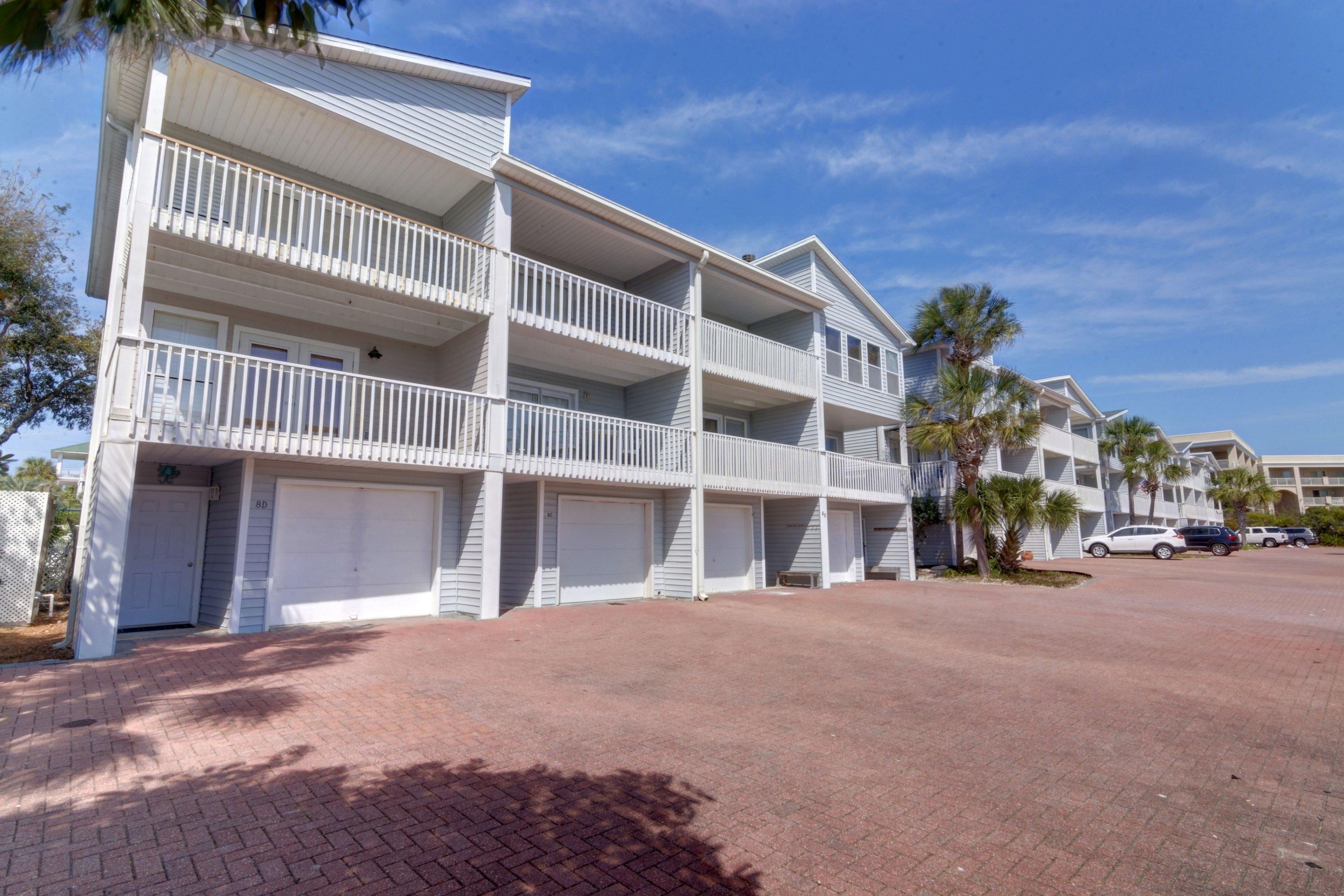 SEAHAUNTS - Residential