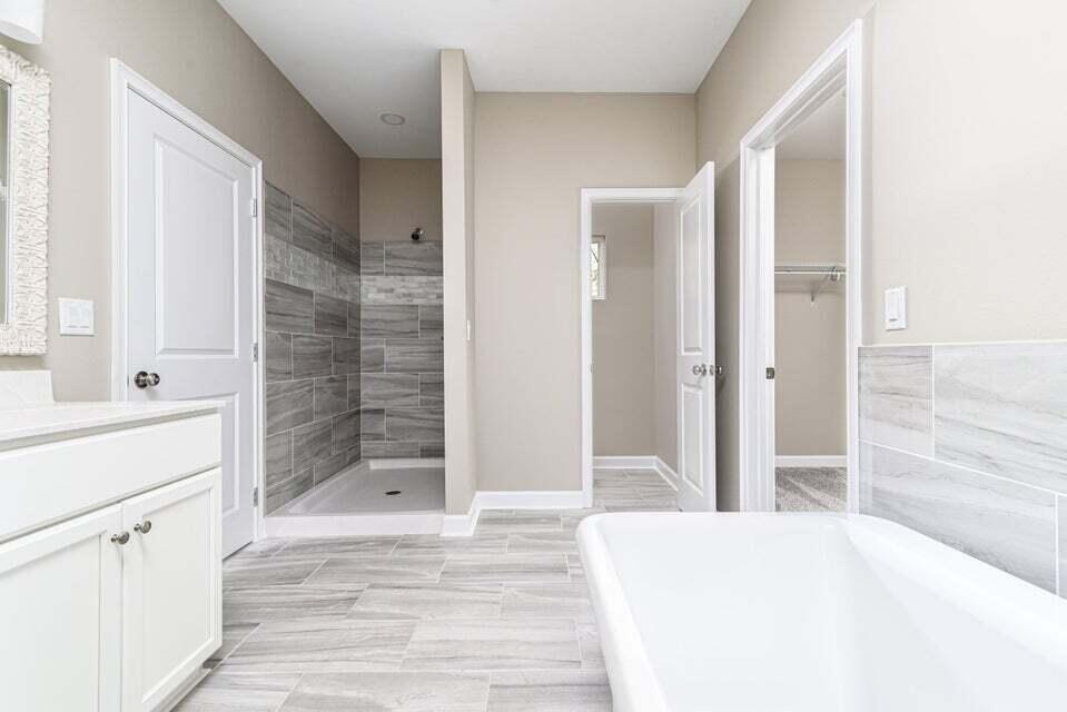DAVIS-CLARK - Residential Lease