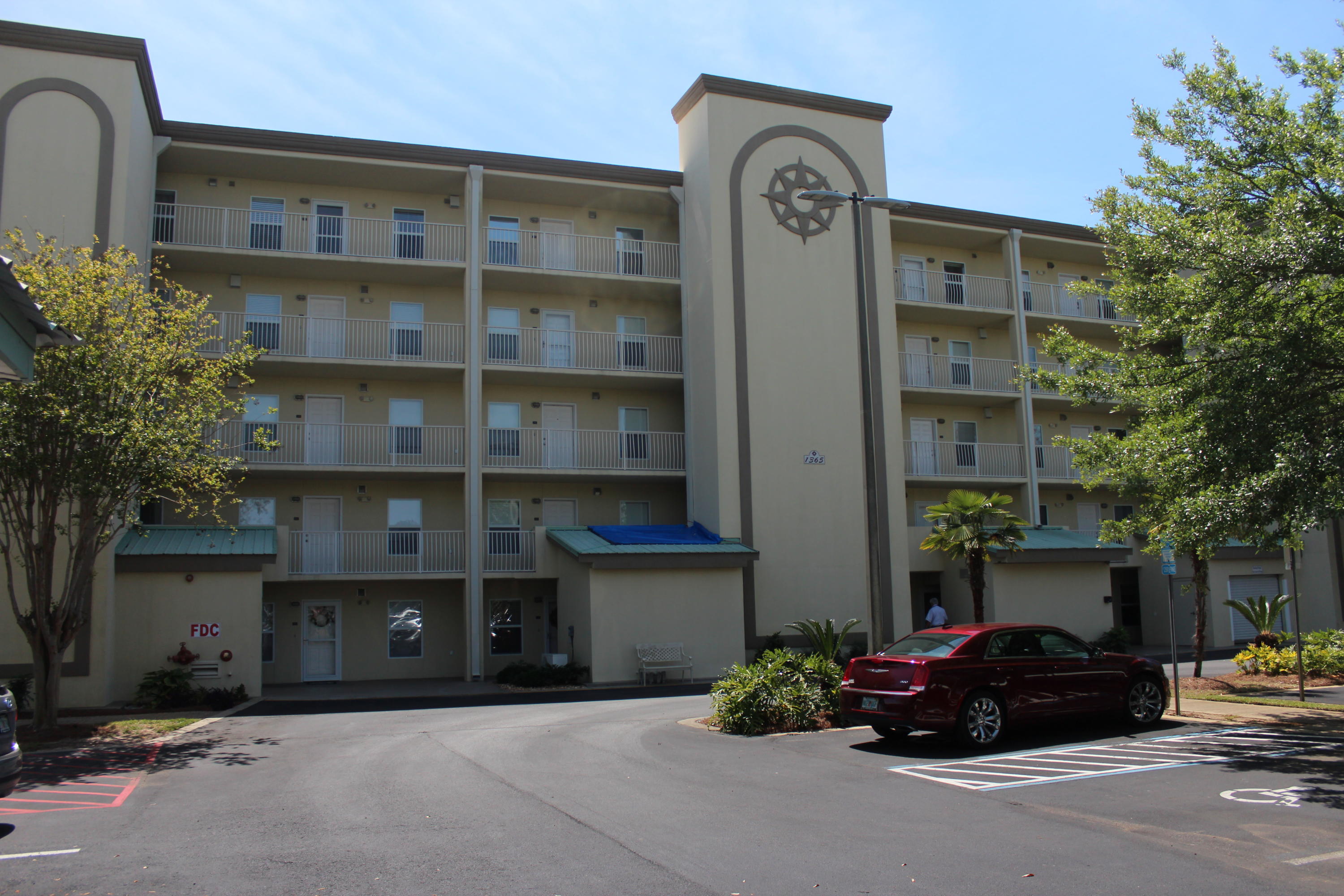 INTERCOASTAL POINTE - Residential