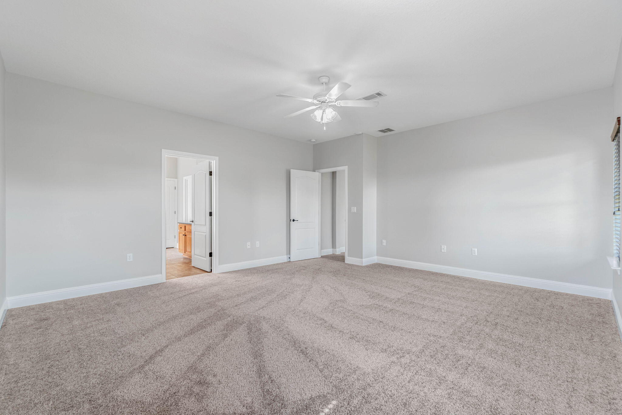 THE MEADOWS - Residential