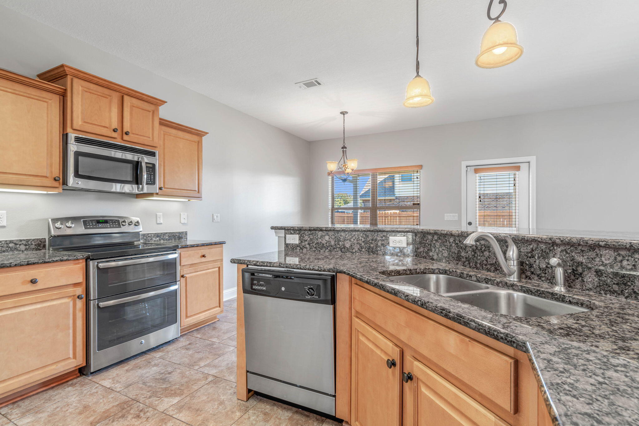 THE MEADOWS - Residential