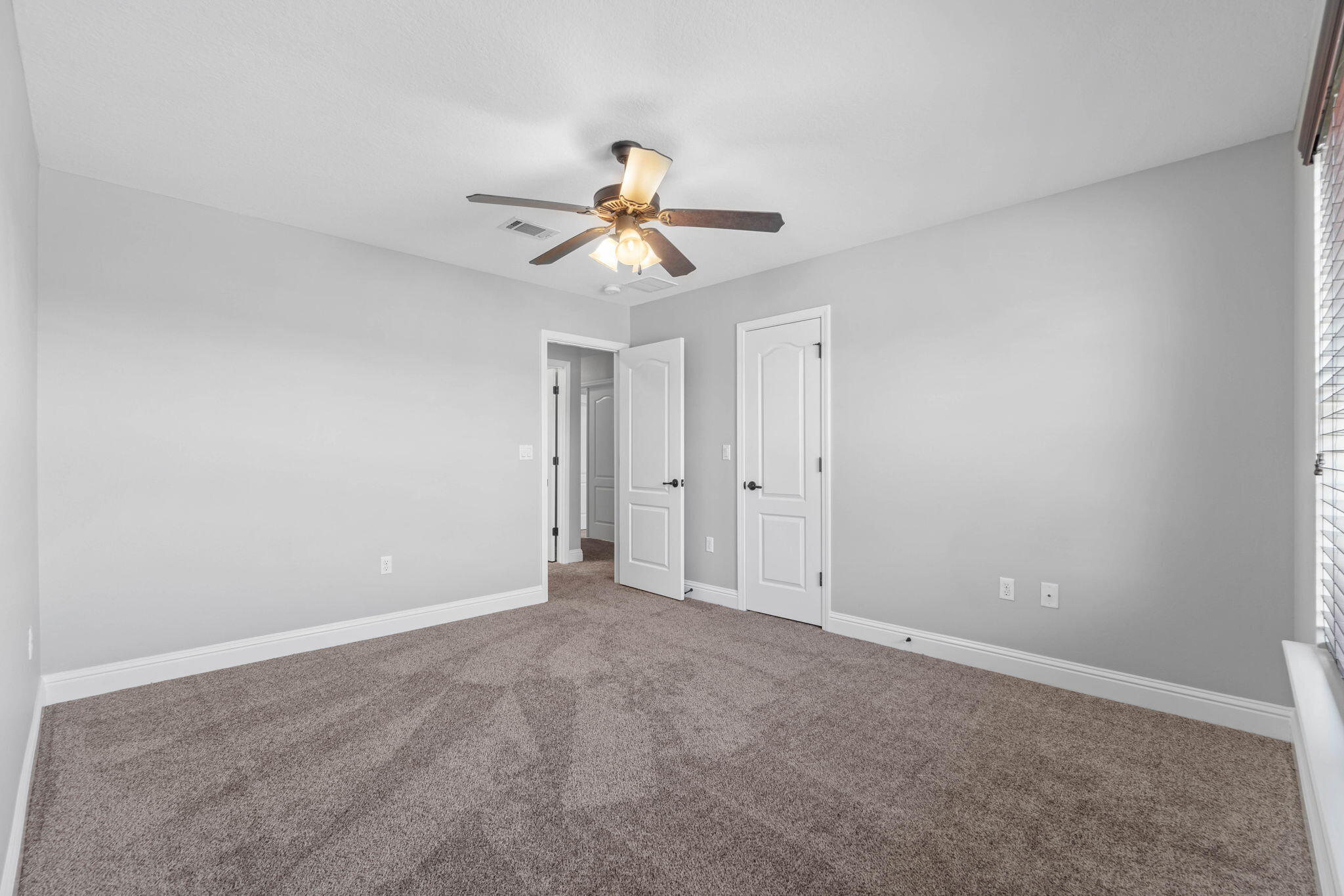 THE MEADOWS - Residential