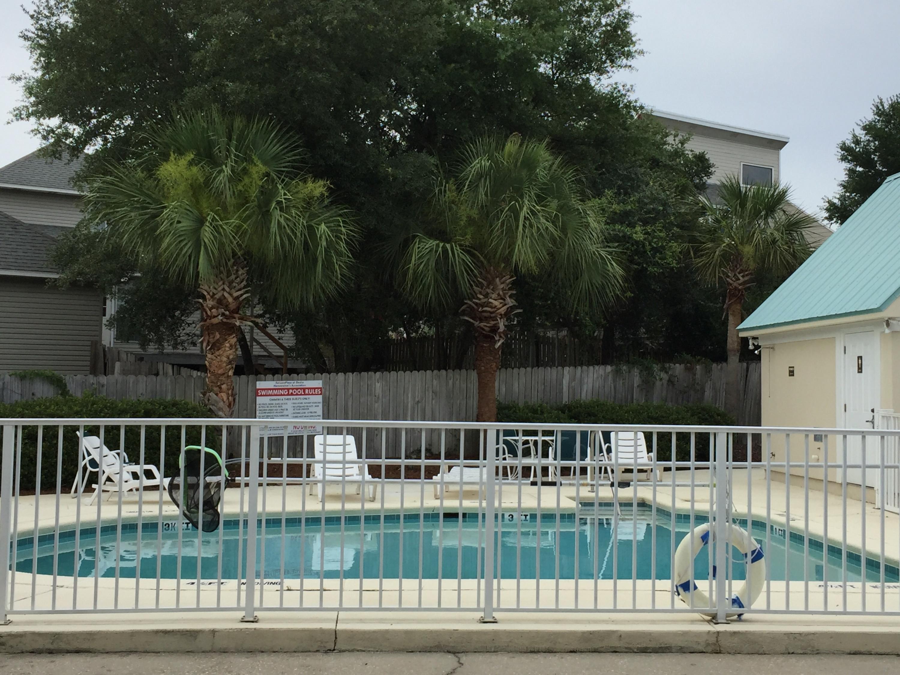 PELICAN PLACE T/H EAST - Residential