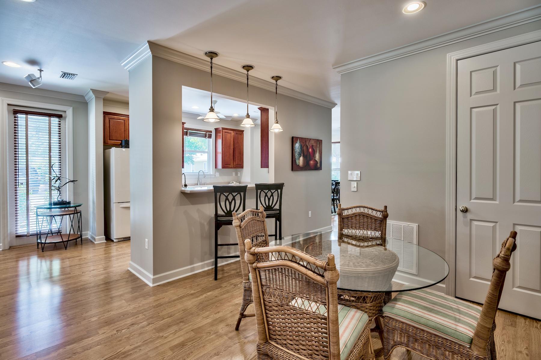 CRYSTAL LAKE AT SANDESTIN - Residential