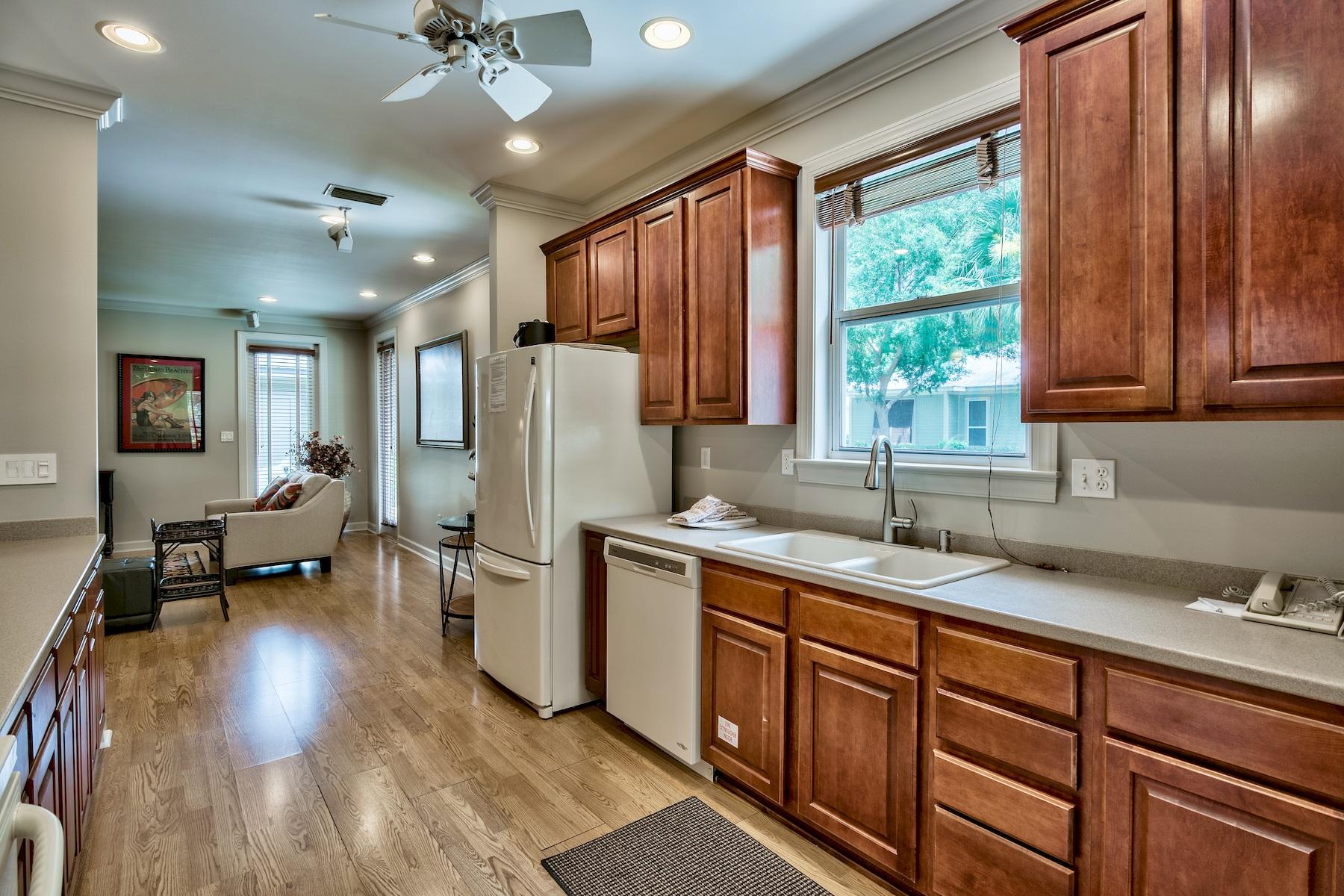 CRYSTAL LAKE AT SANDESTIN - Residential