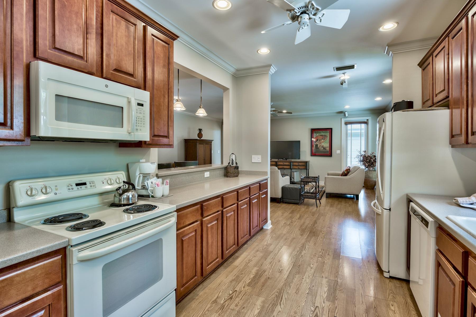 CRYSTAL LAKE AT SANDESTIN - Residential