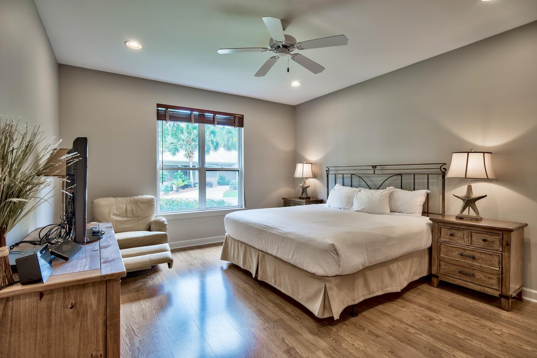 CRYSTAL LAKE AT SANDESTIN - Residential