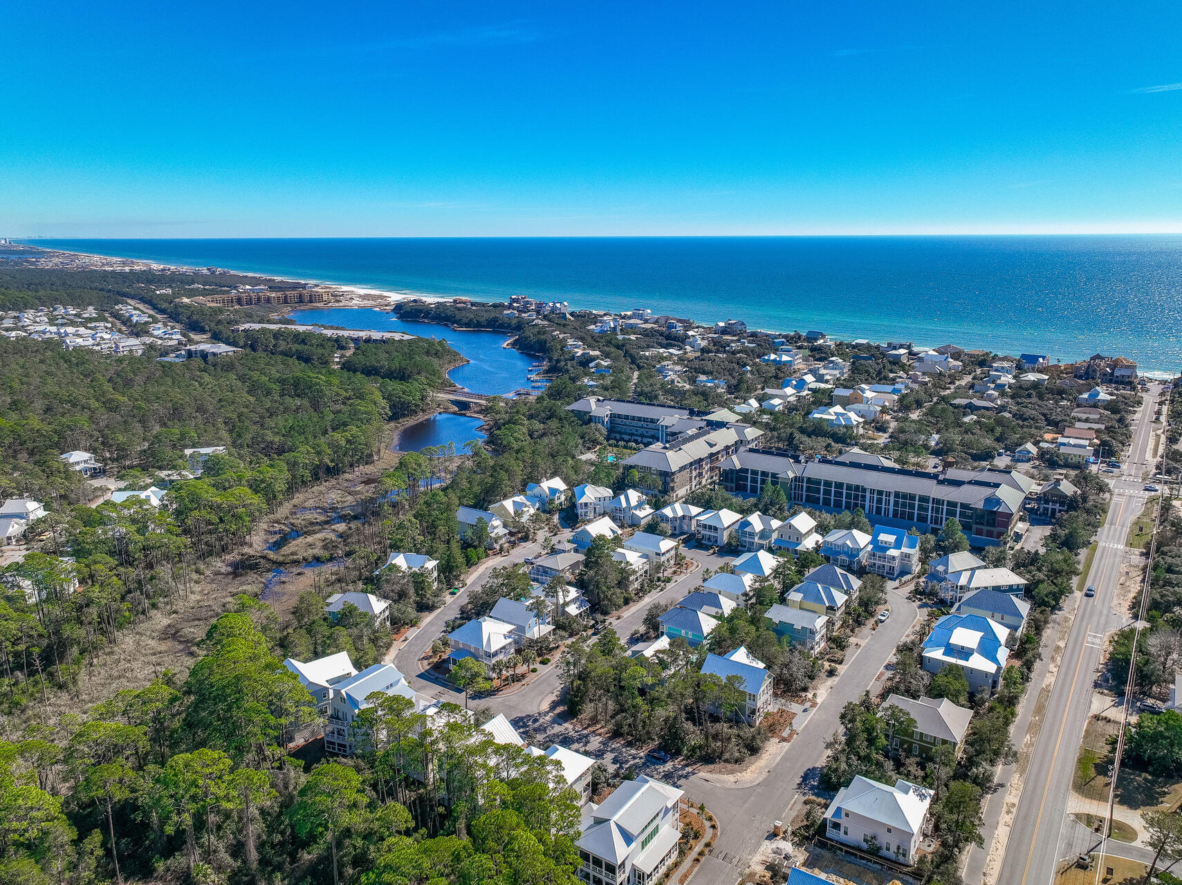 LAKESIDE AT BLUE MOUNTAIN BEACH - Residential