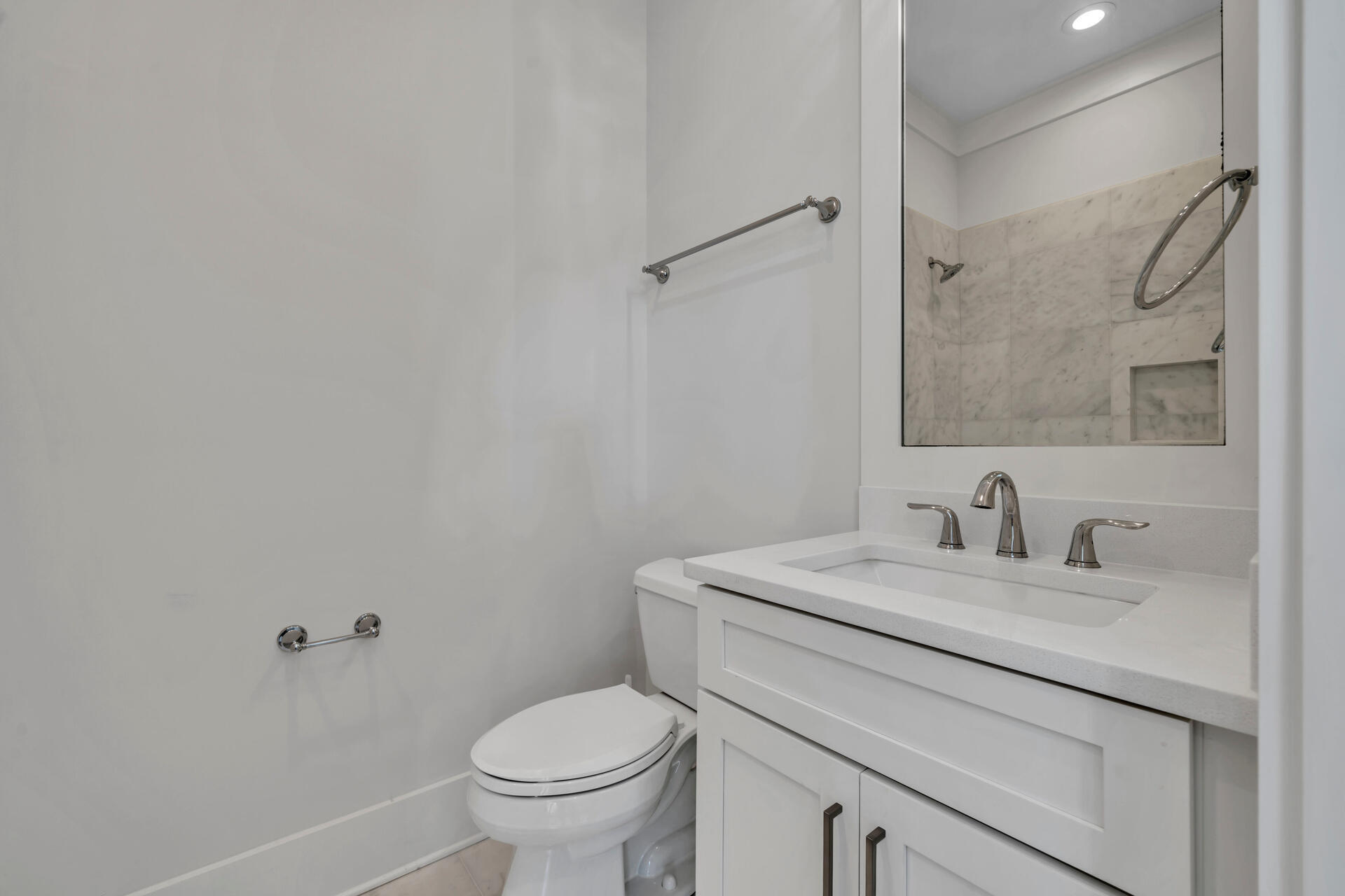 LAKESIDE AT BLUE MOUNTAIN BEACH - Residential