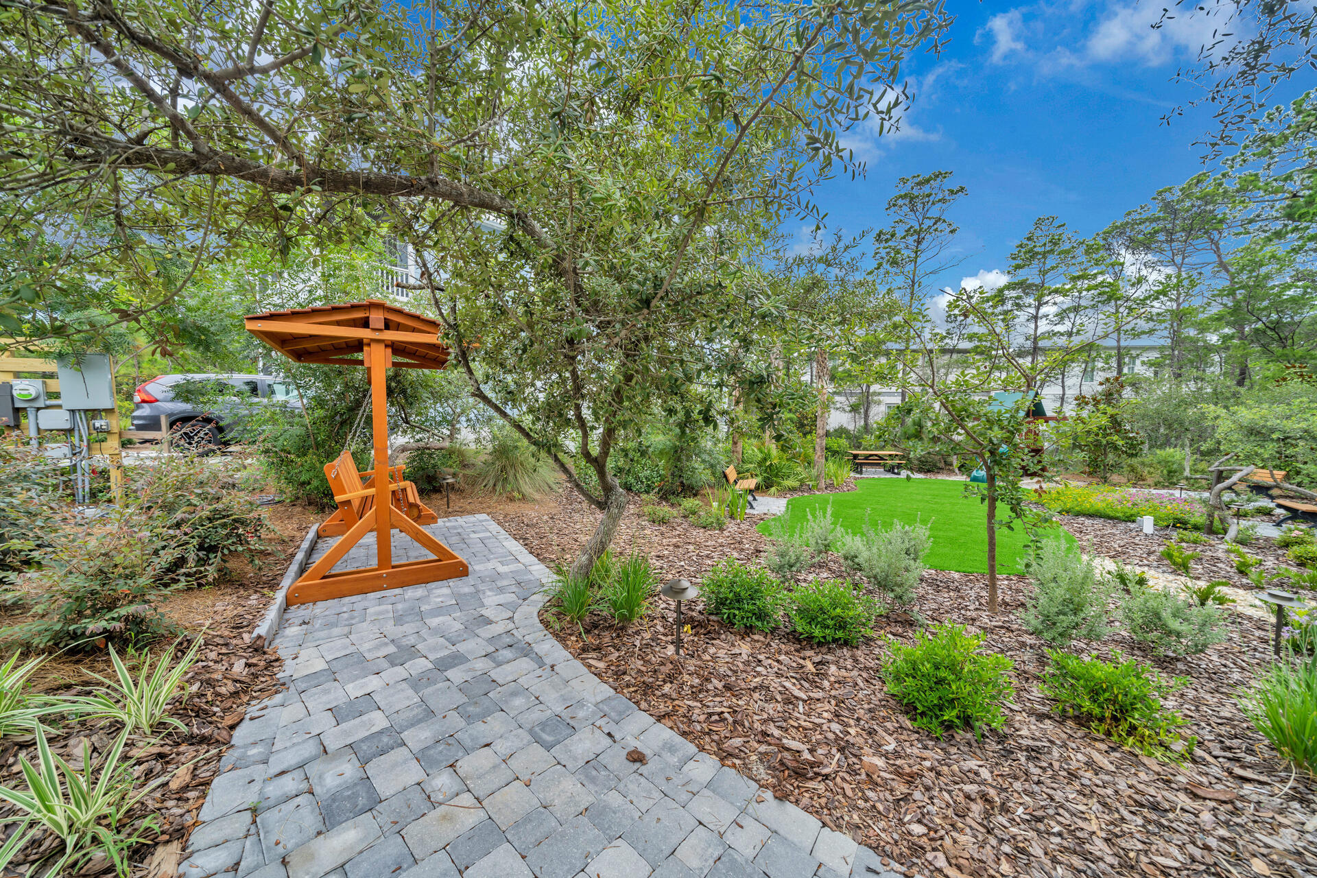 LAKESIDE AT BLUE MOUNTAIN BEACH - Residential