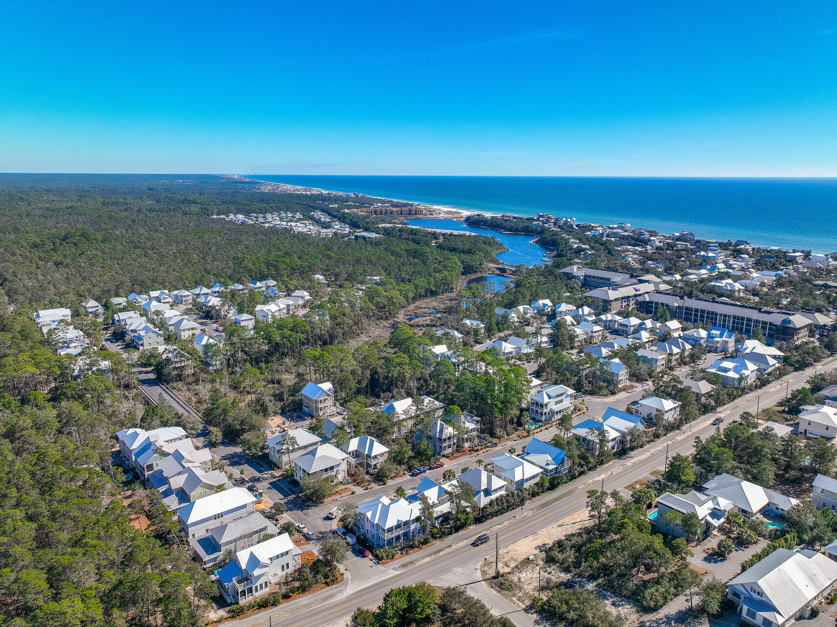 LAKESIDE AT BLUE MOUNTAIN BEACH - Residential