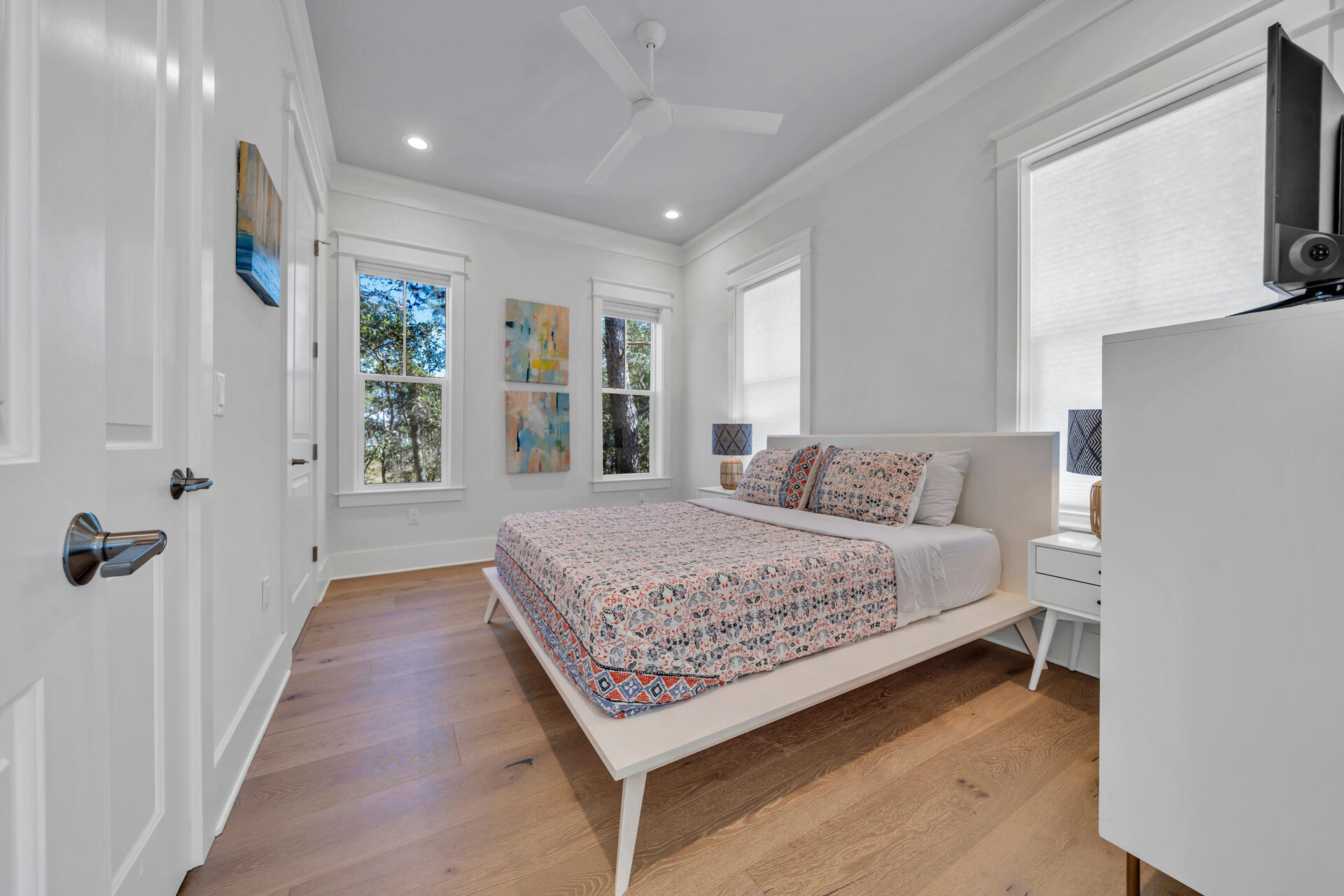 LAKESIDE AT BLUE MOUNTAIN BEACH - Residential