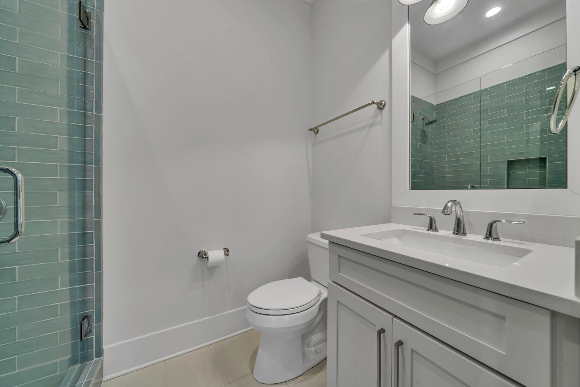 LAKESIDE AT BLUE MOUNTAIN BEACH - Residential