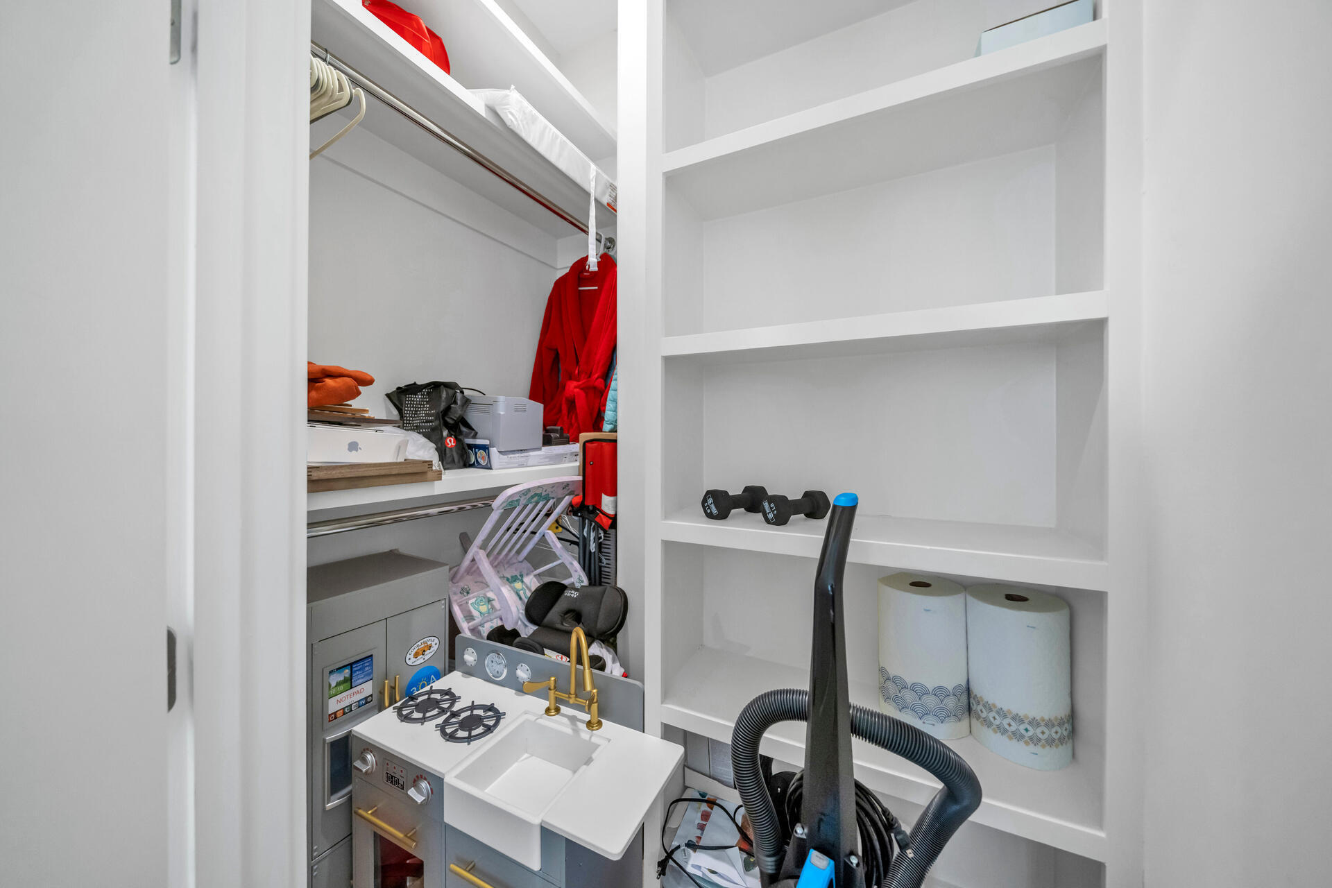 LAKESIDE AT BLUE MOUNTAIN BEACH - Residential