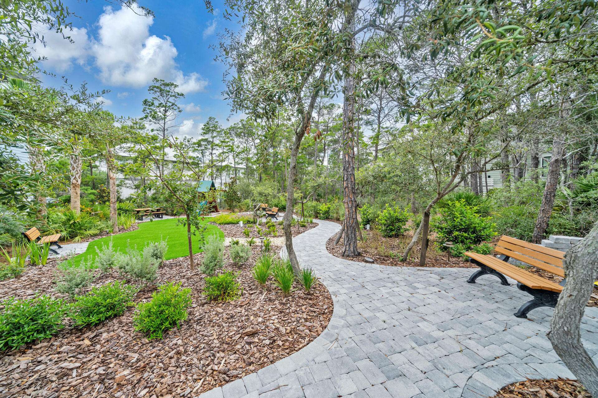 LAKESIDE AT BLUE MOUNTAIN BEACH - Residential