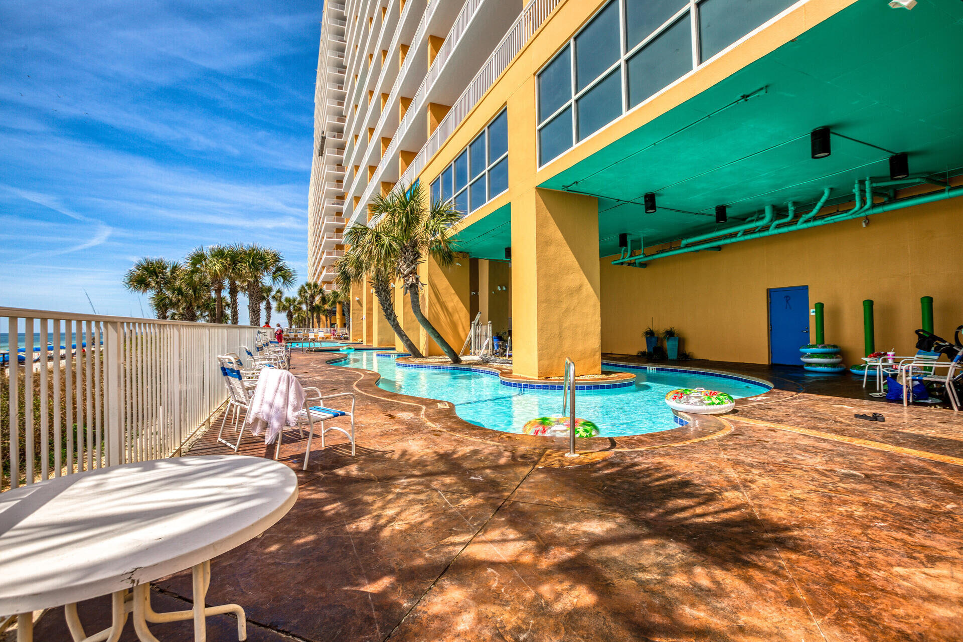 Splash Condominium - Residential