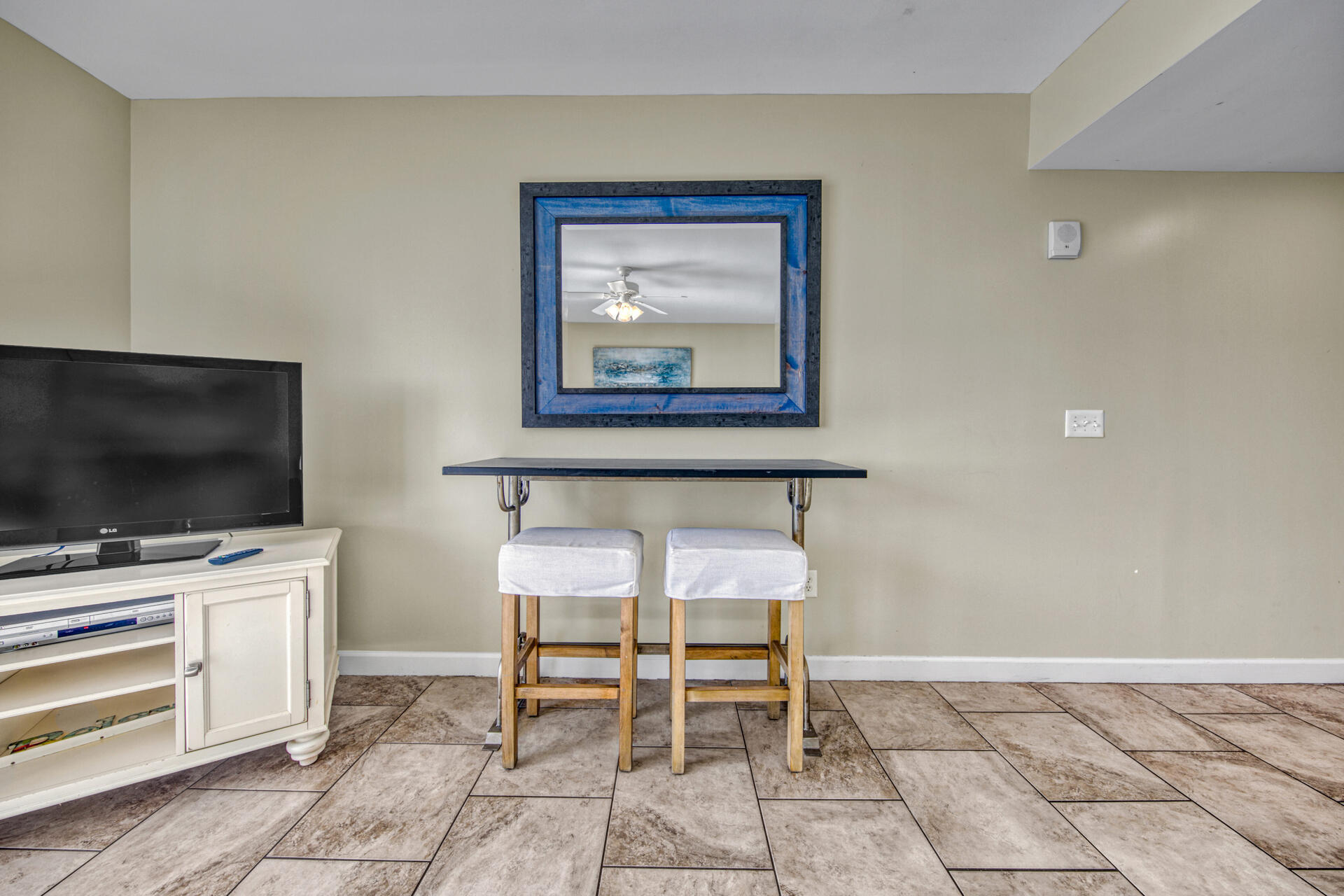 Splash Condominium - Residential