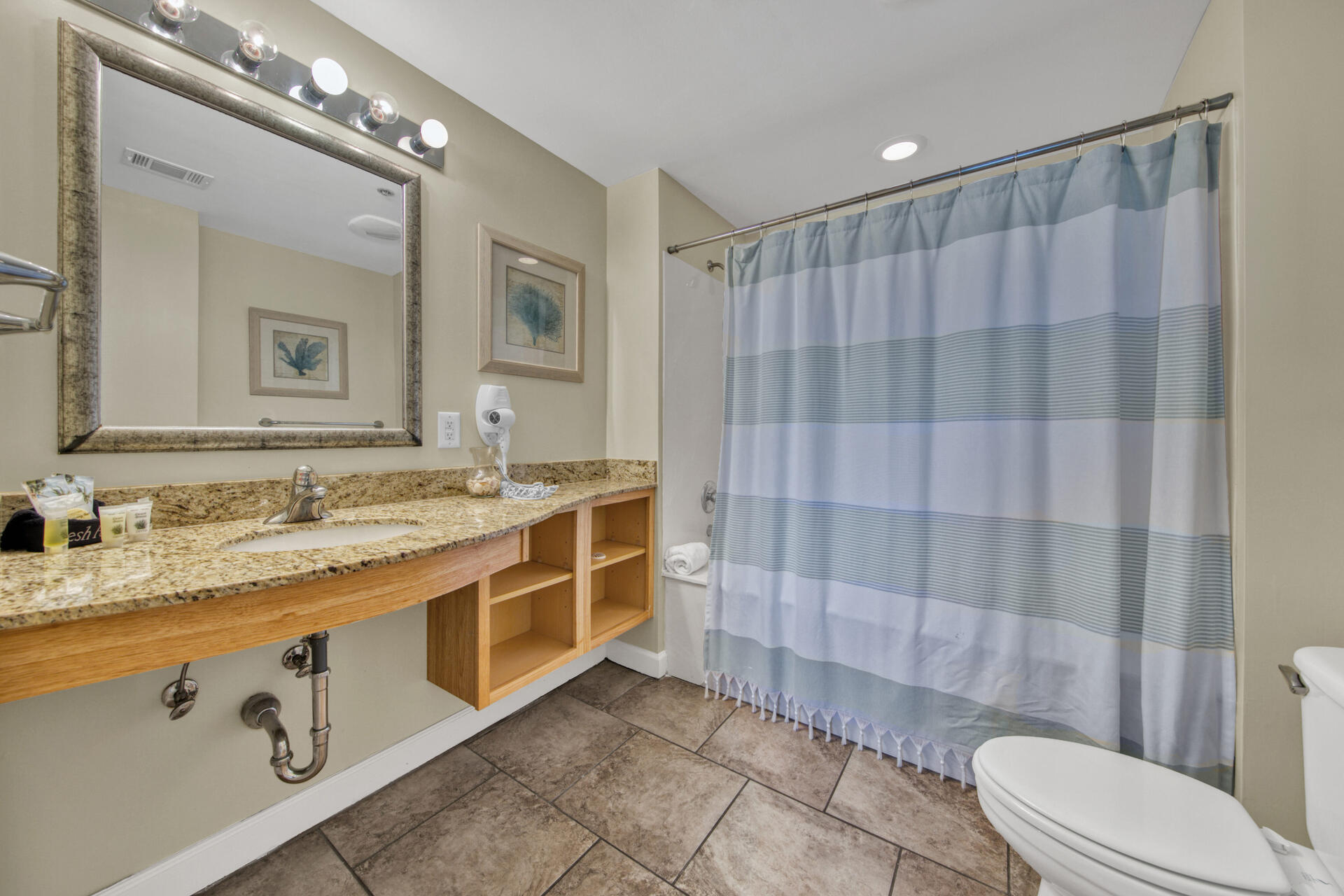 Splash Condominium - Residential